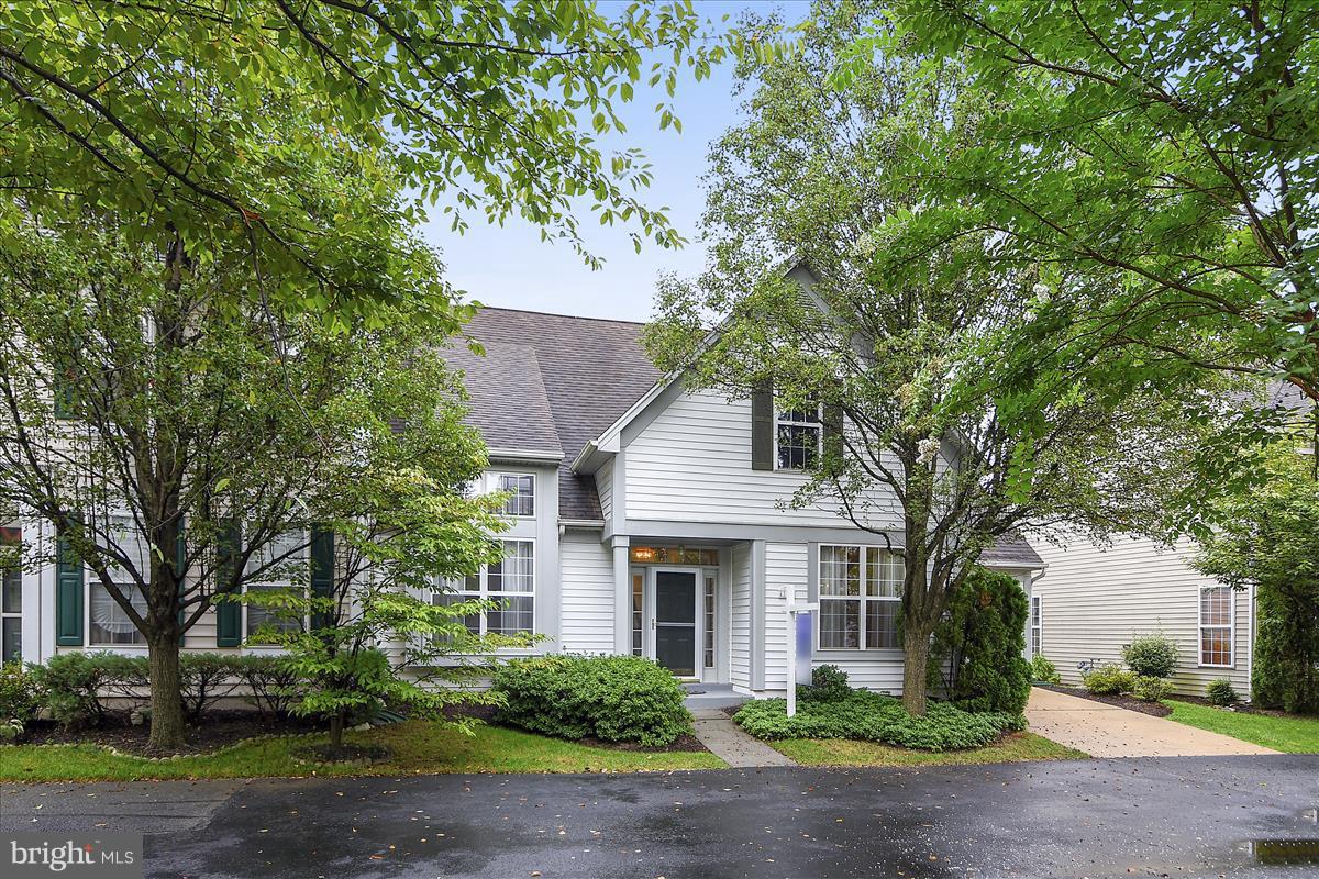 RIDGES AT ASHBURN - Residential