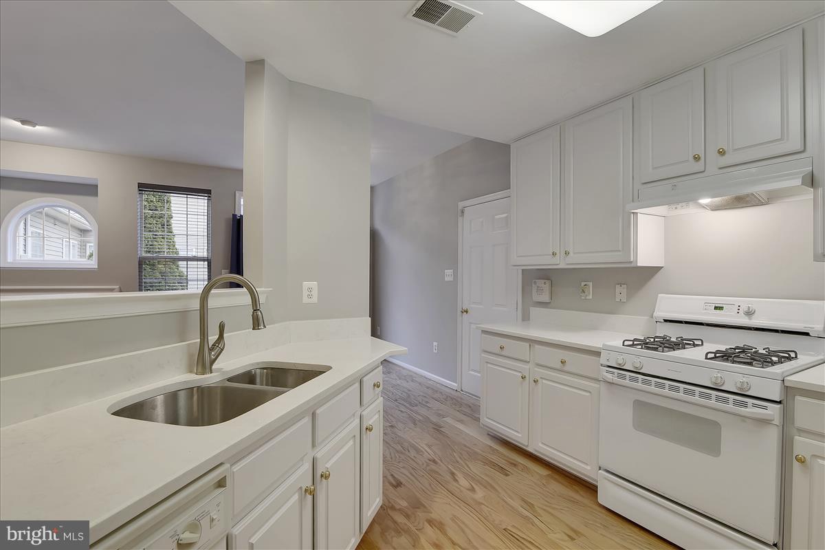 RIDGES AT ASHBURN - Residential