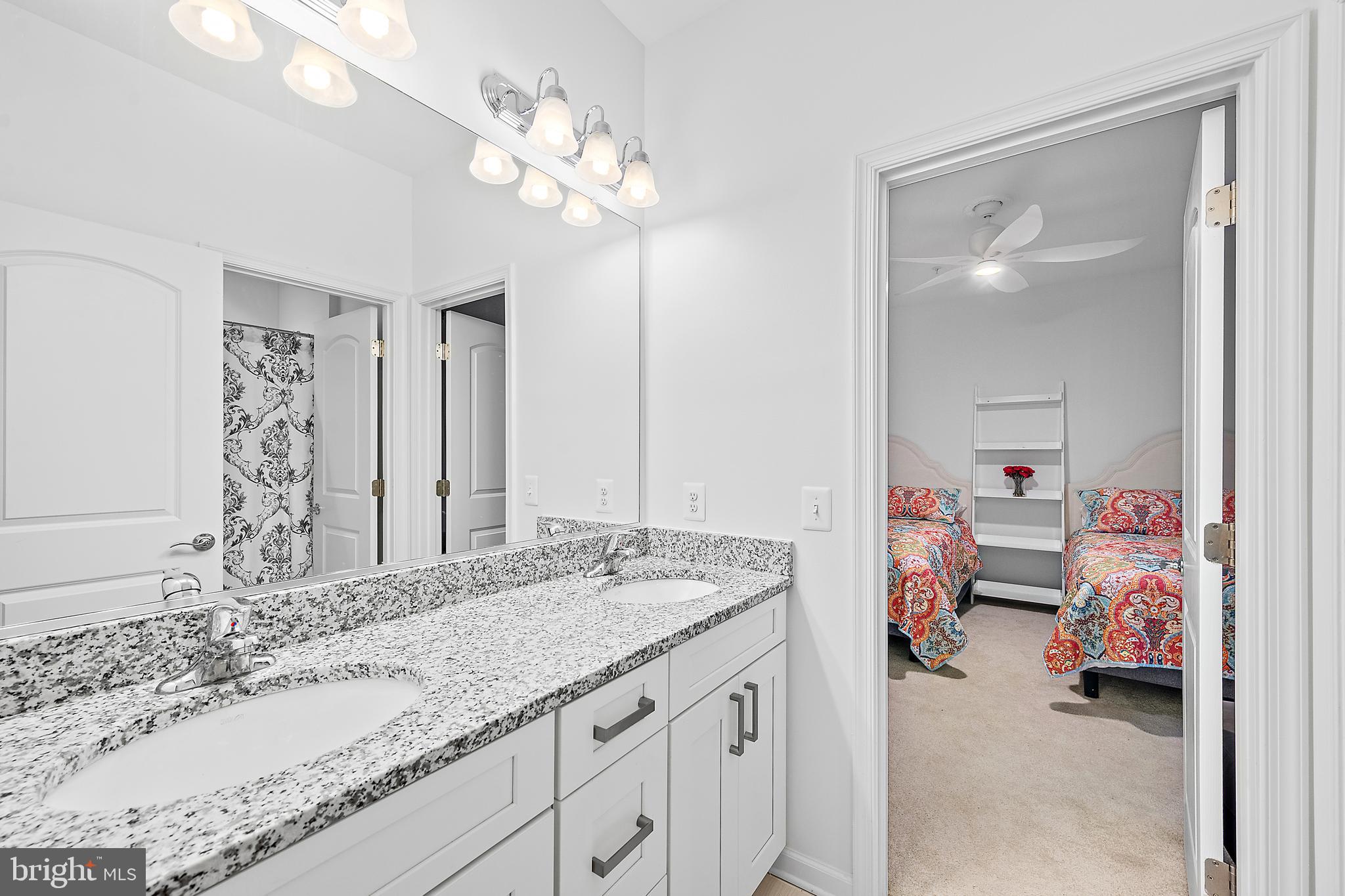 GLEN RIDDLE - Residential