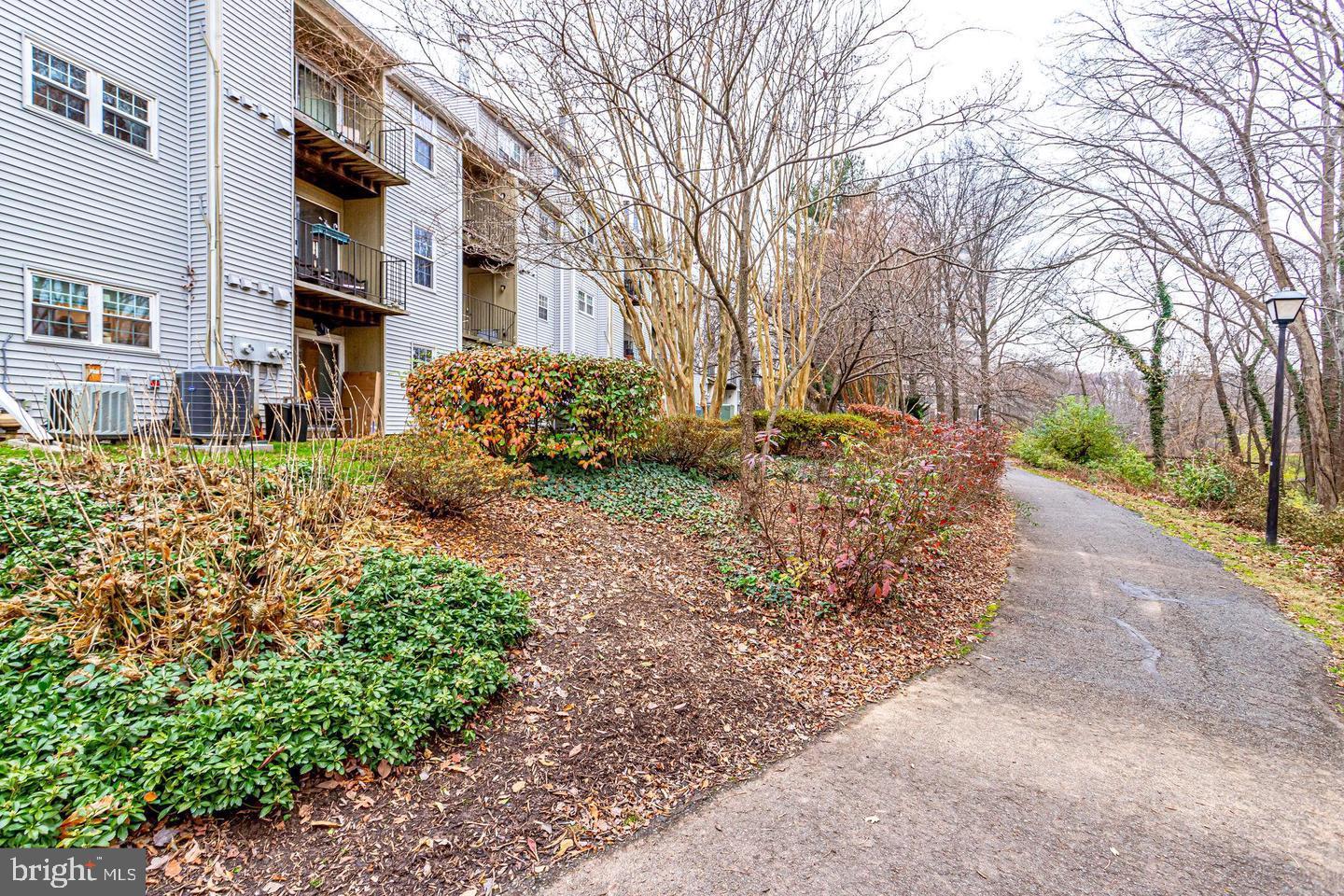 7761 INVERSHAM DRIVE 252