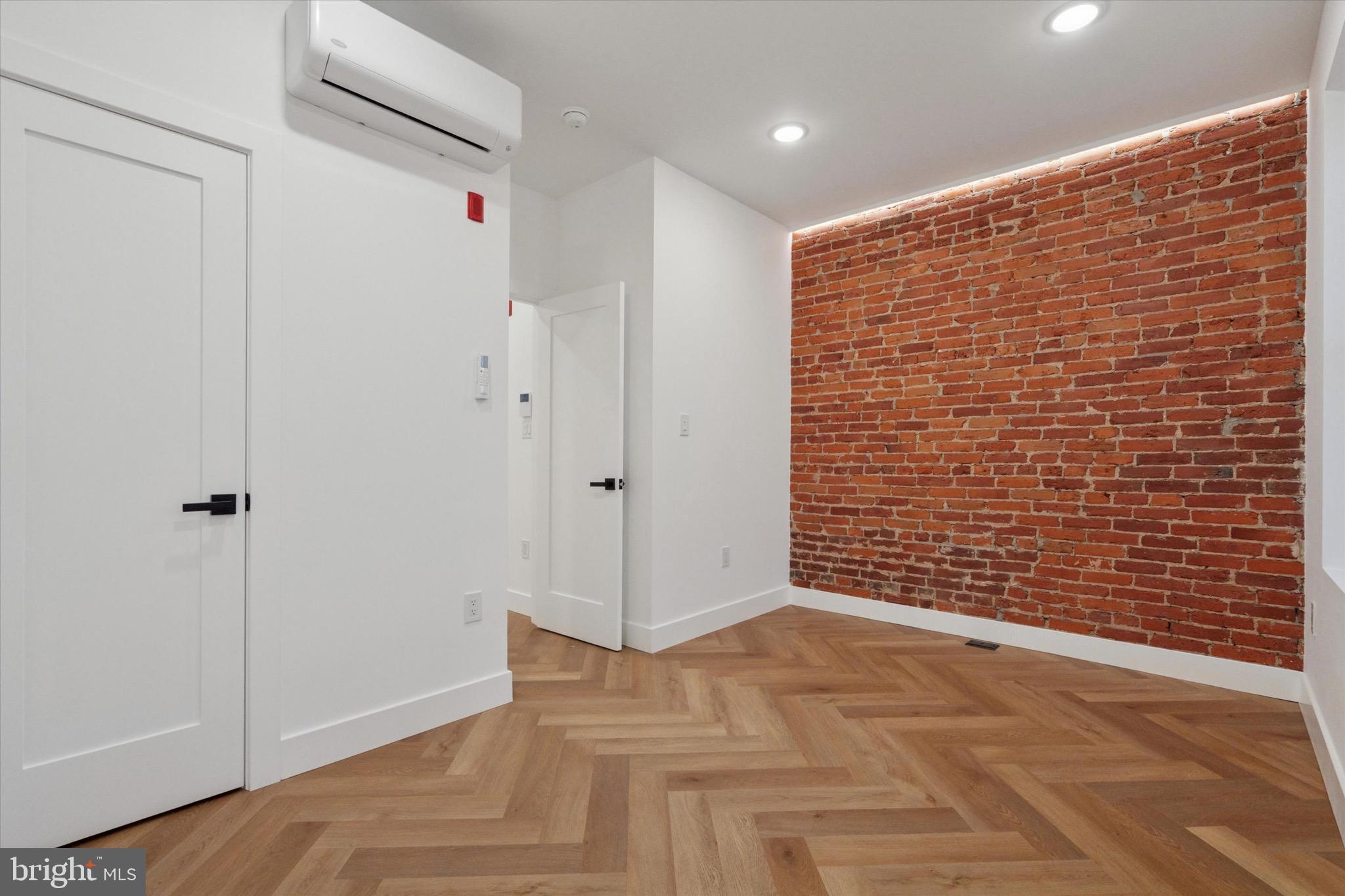 NEWBOLD - Residential Lease