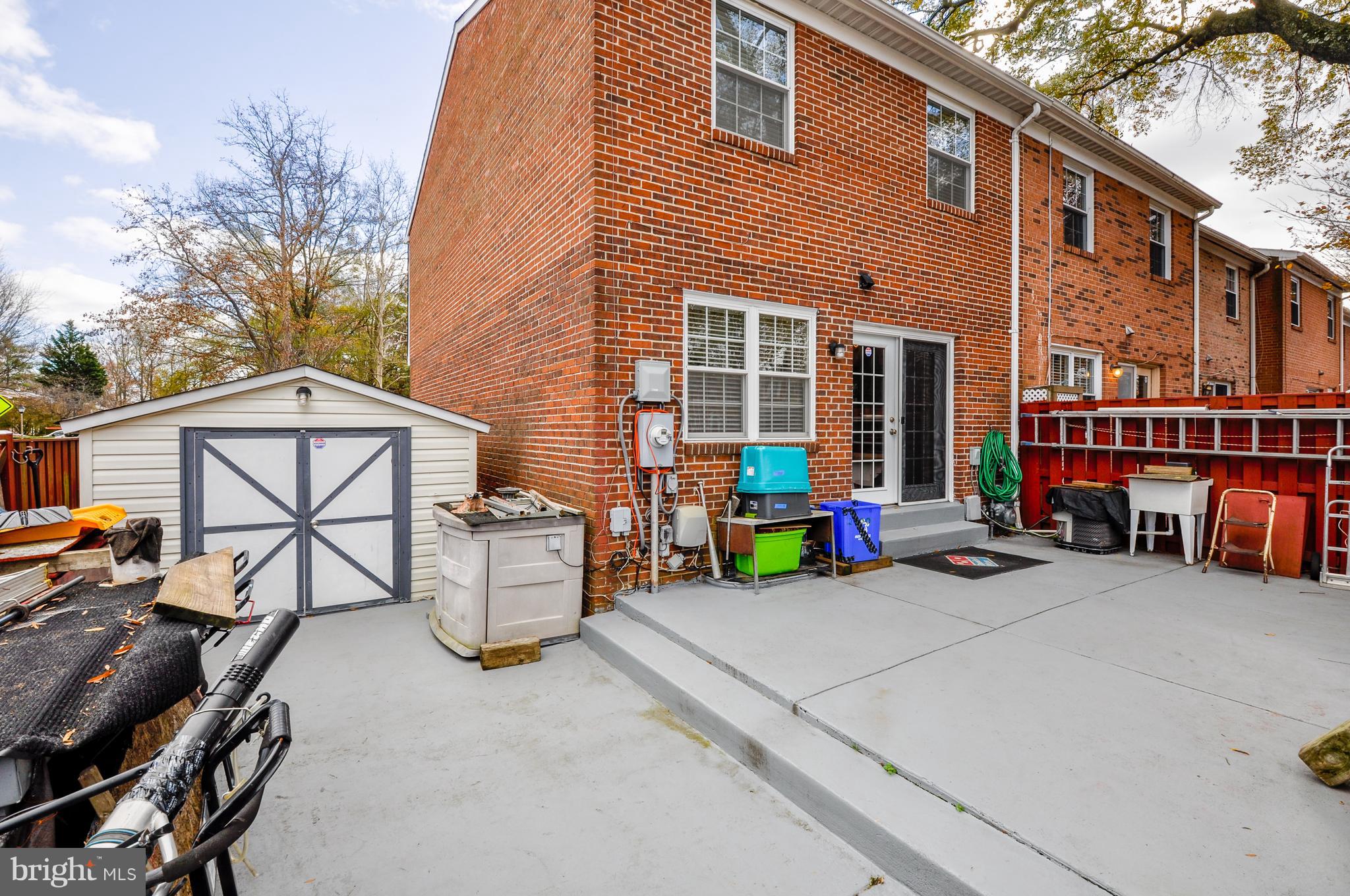 PINEWOOD GREENS - Residential