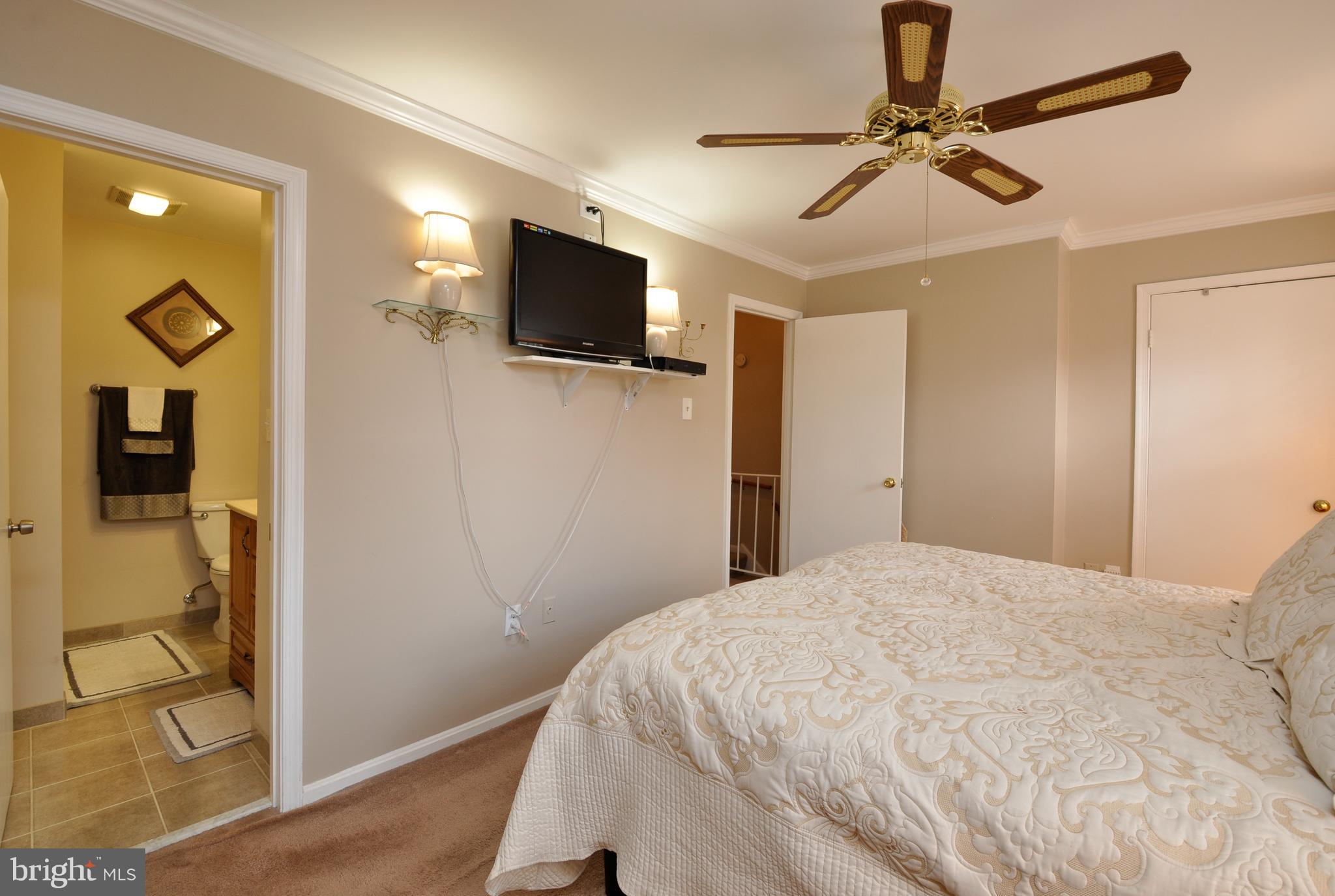 PINEWOOD GREENS - Residential