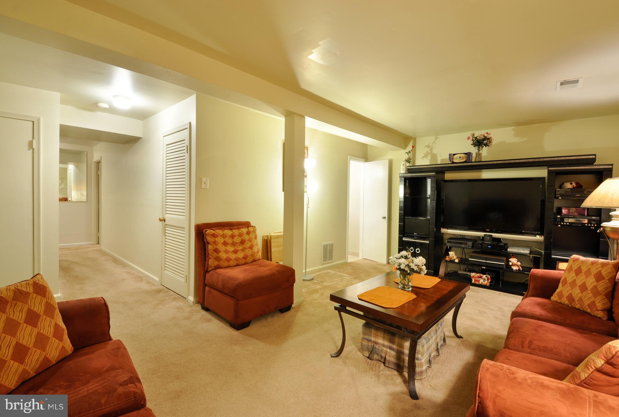 PINEWOOD GREENS - Residential