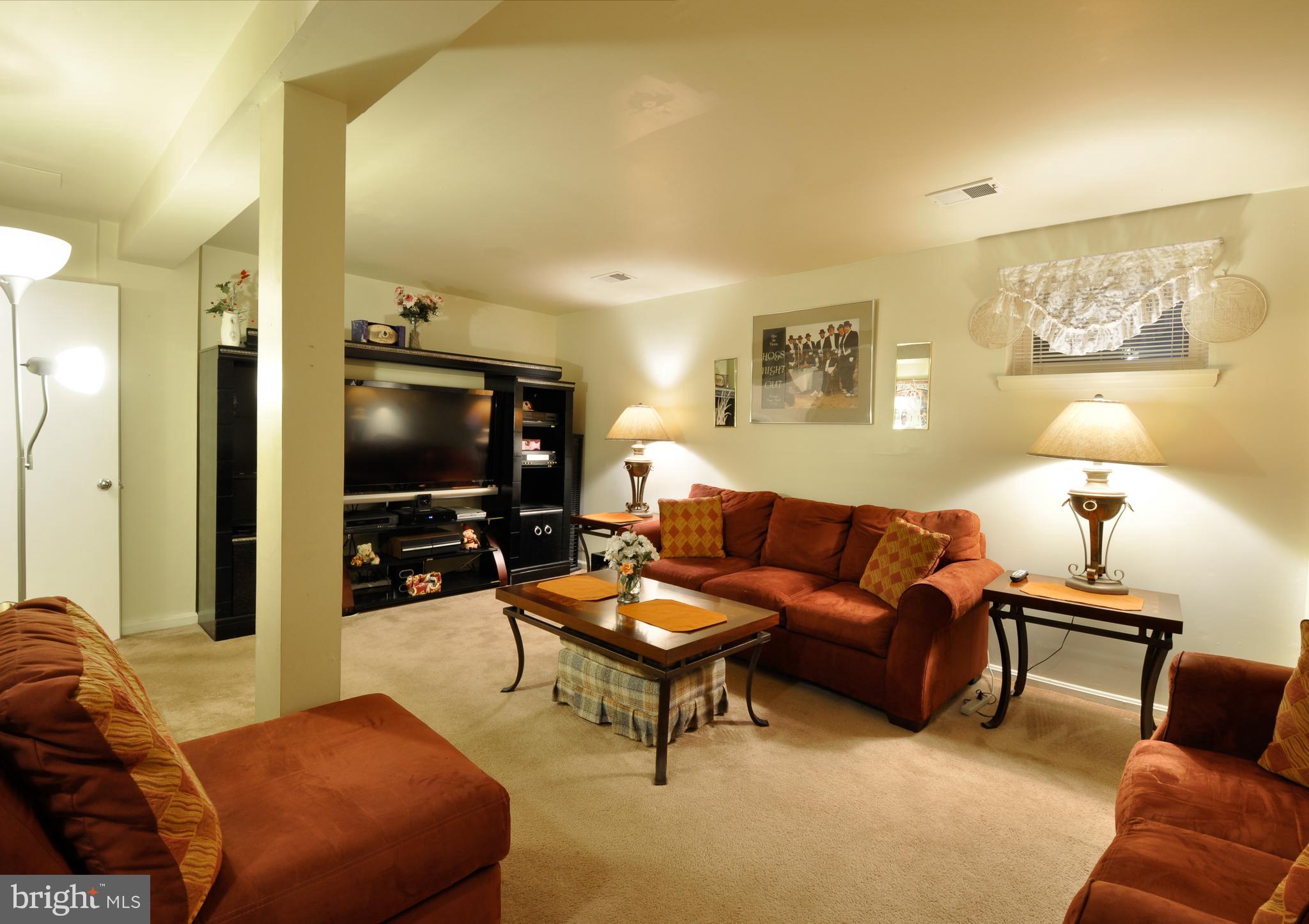 PINEWOOD GREENS - Residential