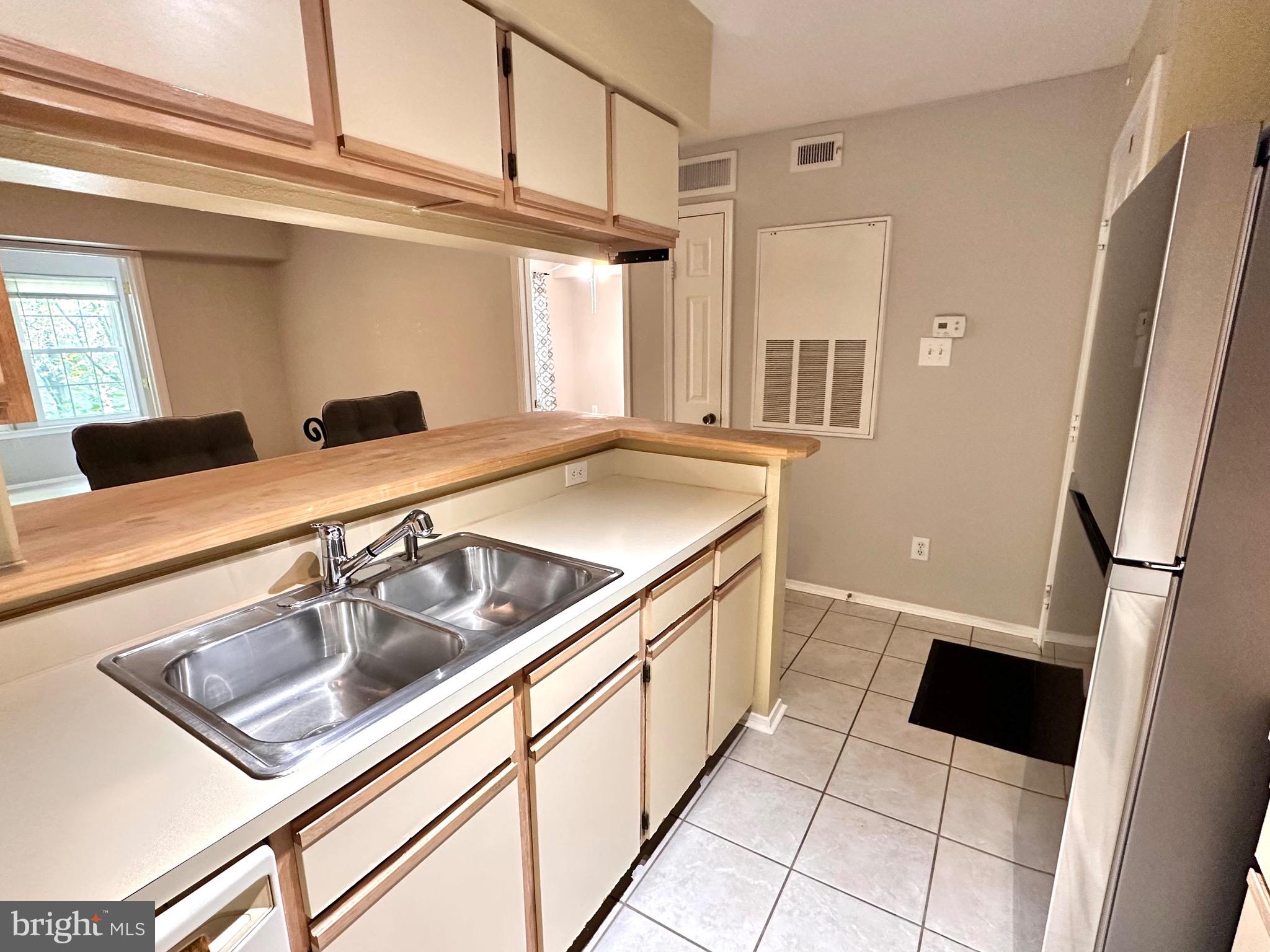 3313 WYNDHAM CIRCLE 3209