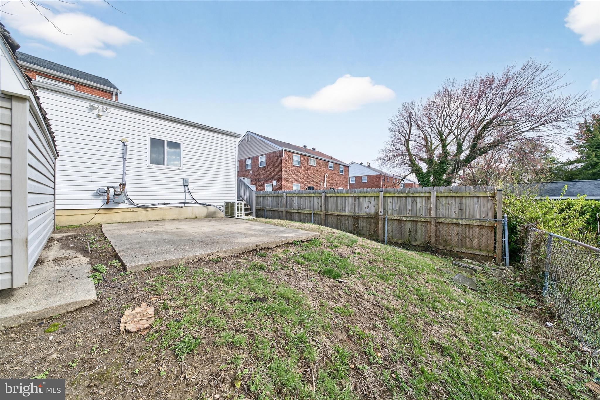 DUPONT VILLAGE - Residential