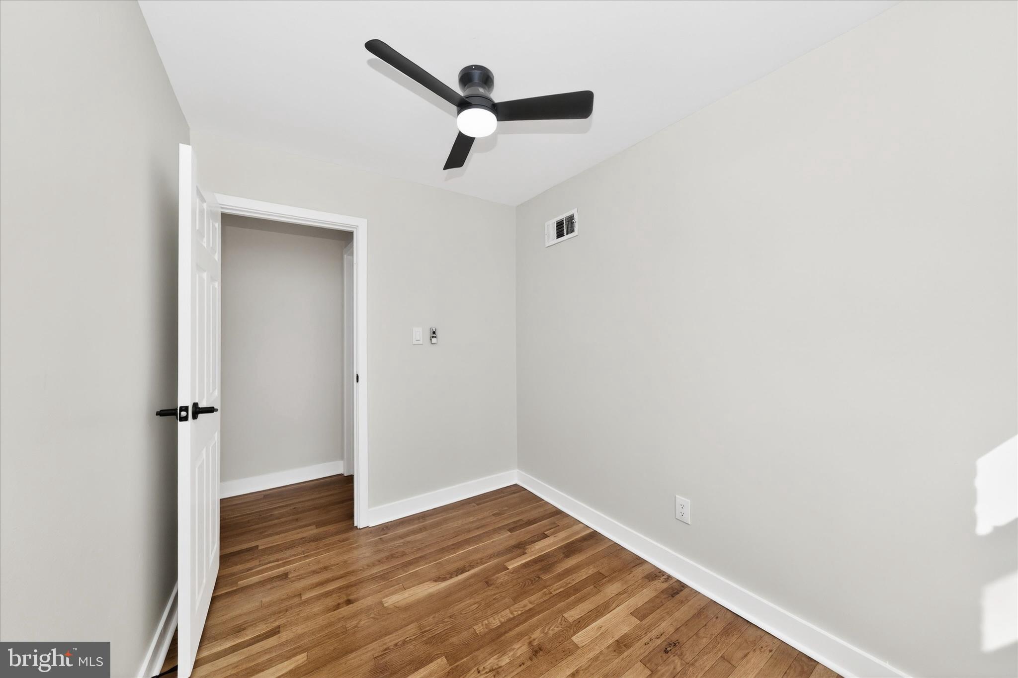 DUPONT VILLAGE - Residential