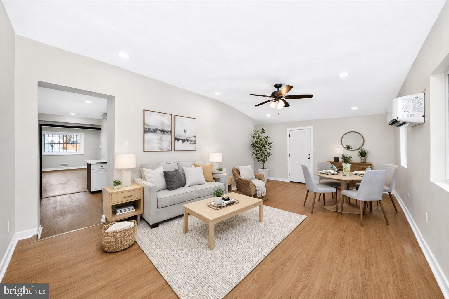 DUPONT VILLAGE - Residential