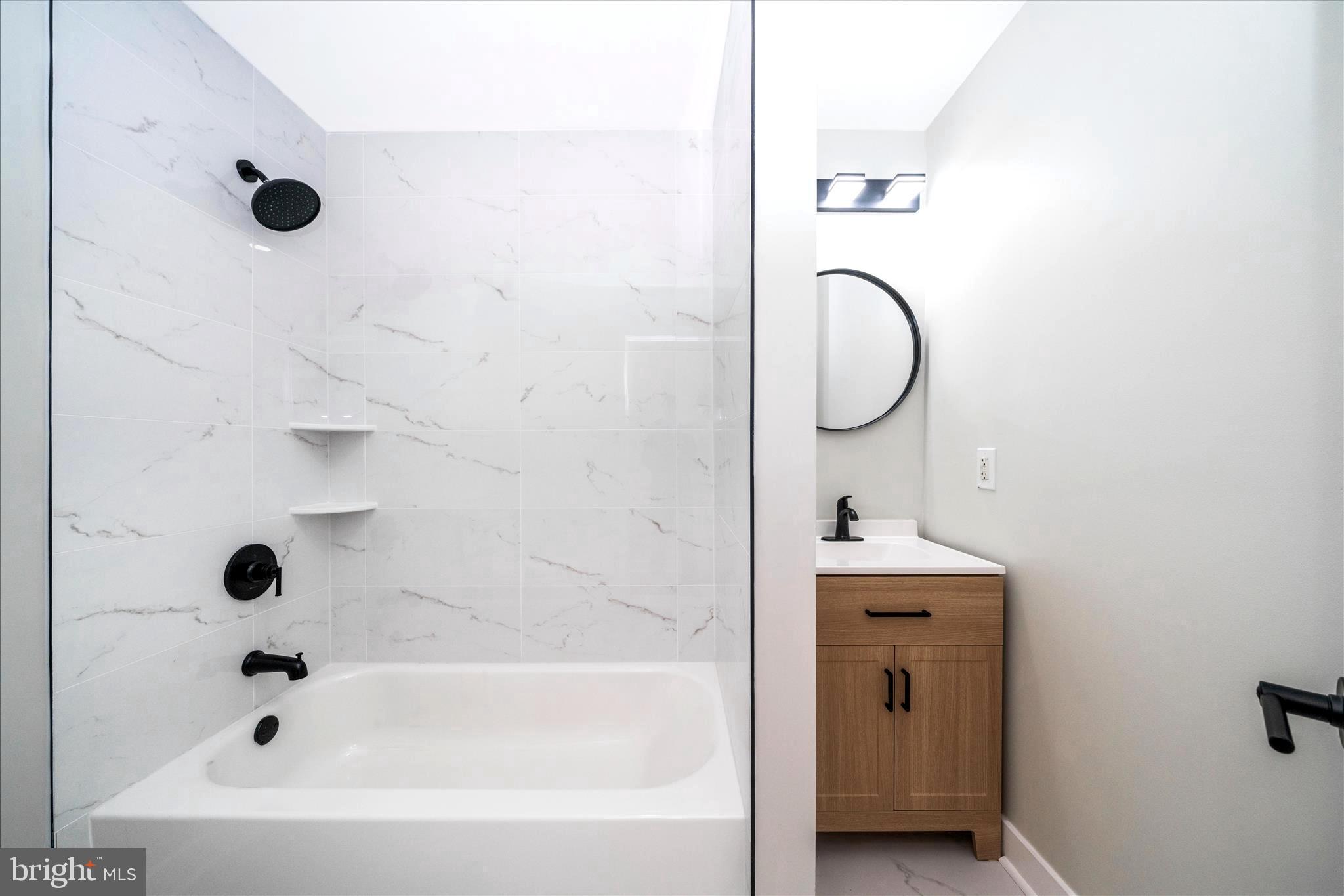 DUPONT VILLAGE - Residential