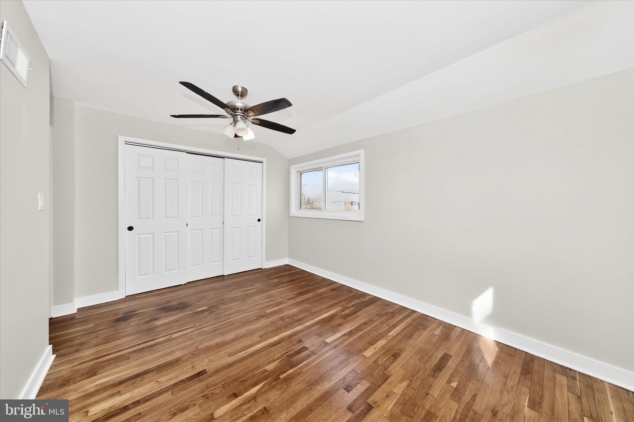 DUPONT VILLAGE - Residential