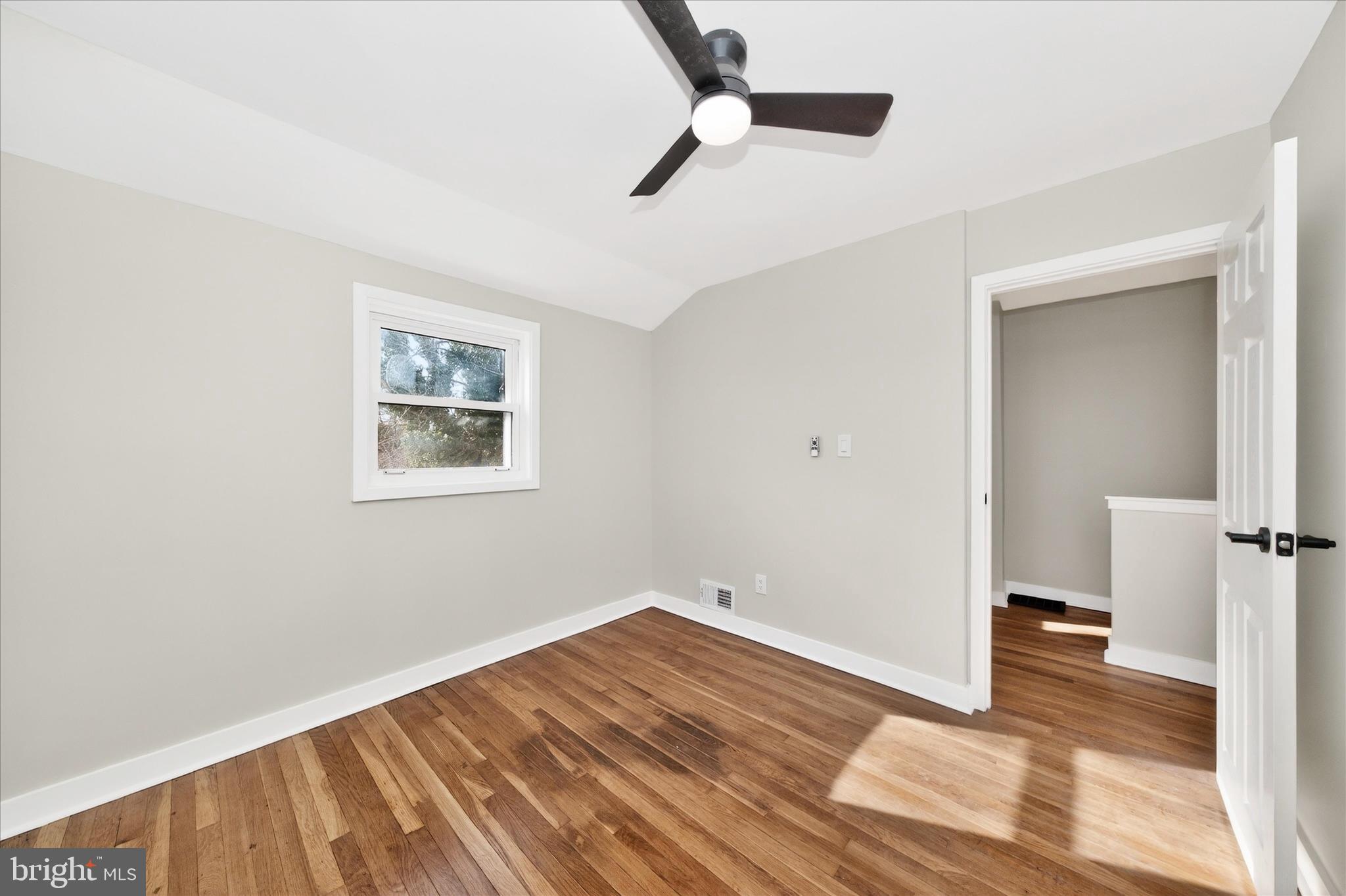 DUPONT VILLAGE - Residential