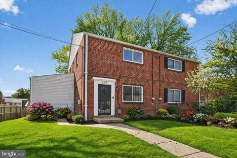 2315 WYNGATE ROAD SUITLAND MD 20746