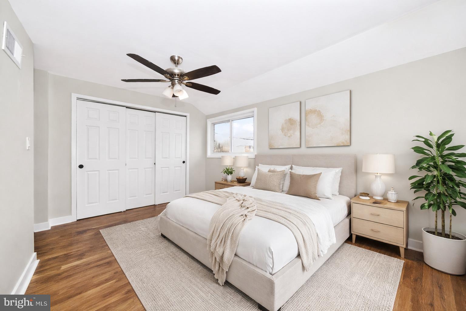 DUPONT VILLAGE - Residential