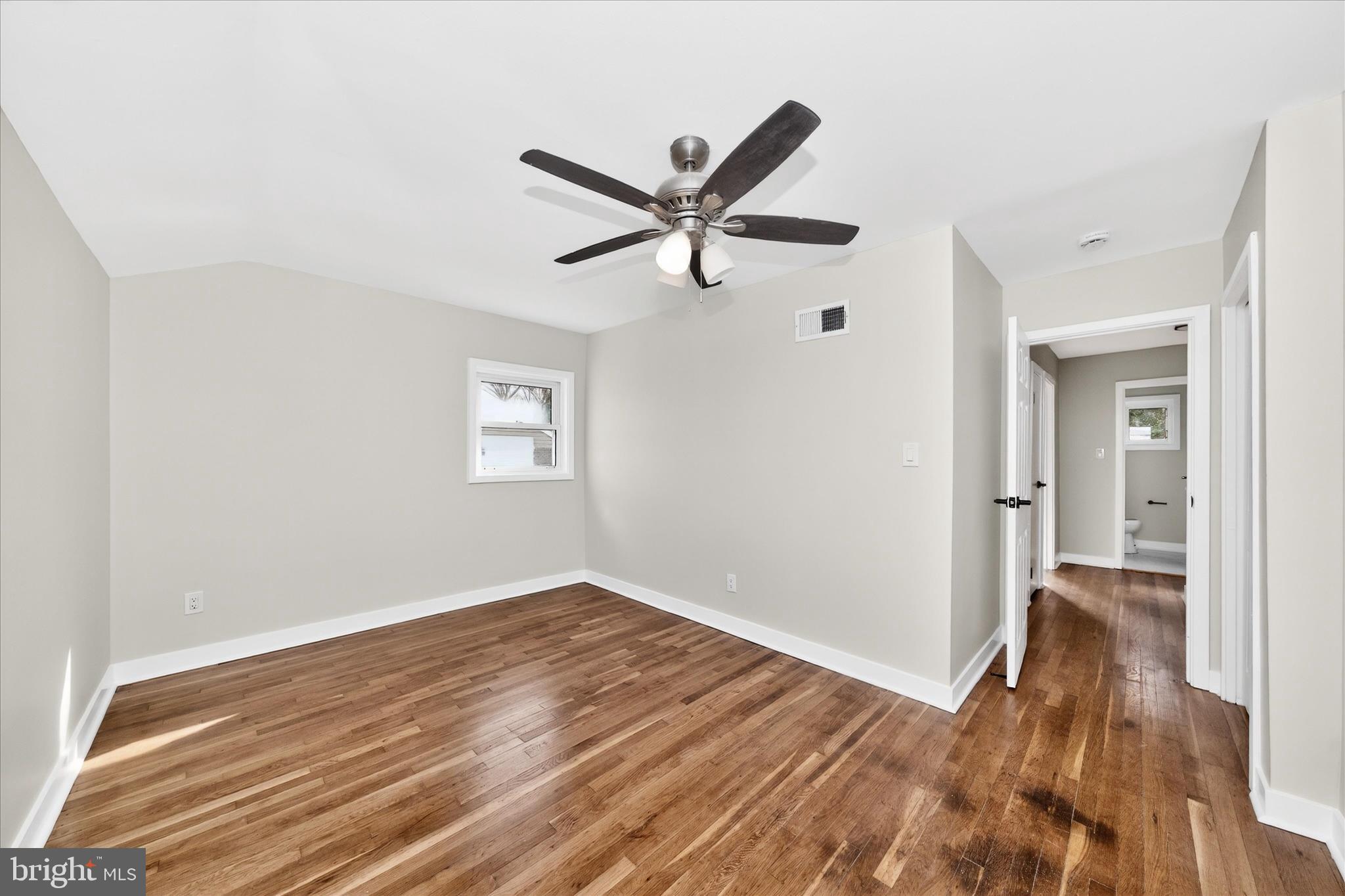 DUPONT VILLAGE - Residential