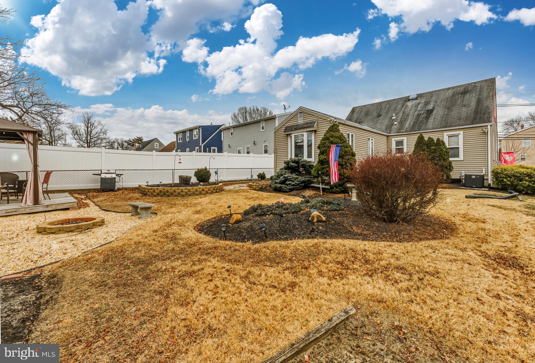 937 CLEMENTS BRIDGE ROAD