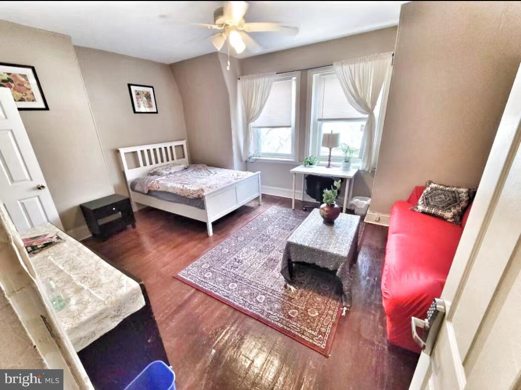 322 S 42ND STREET