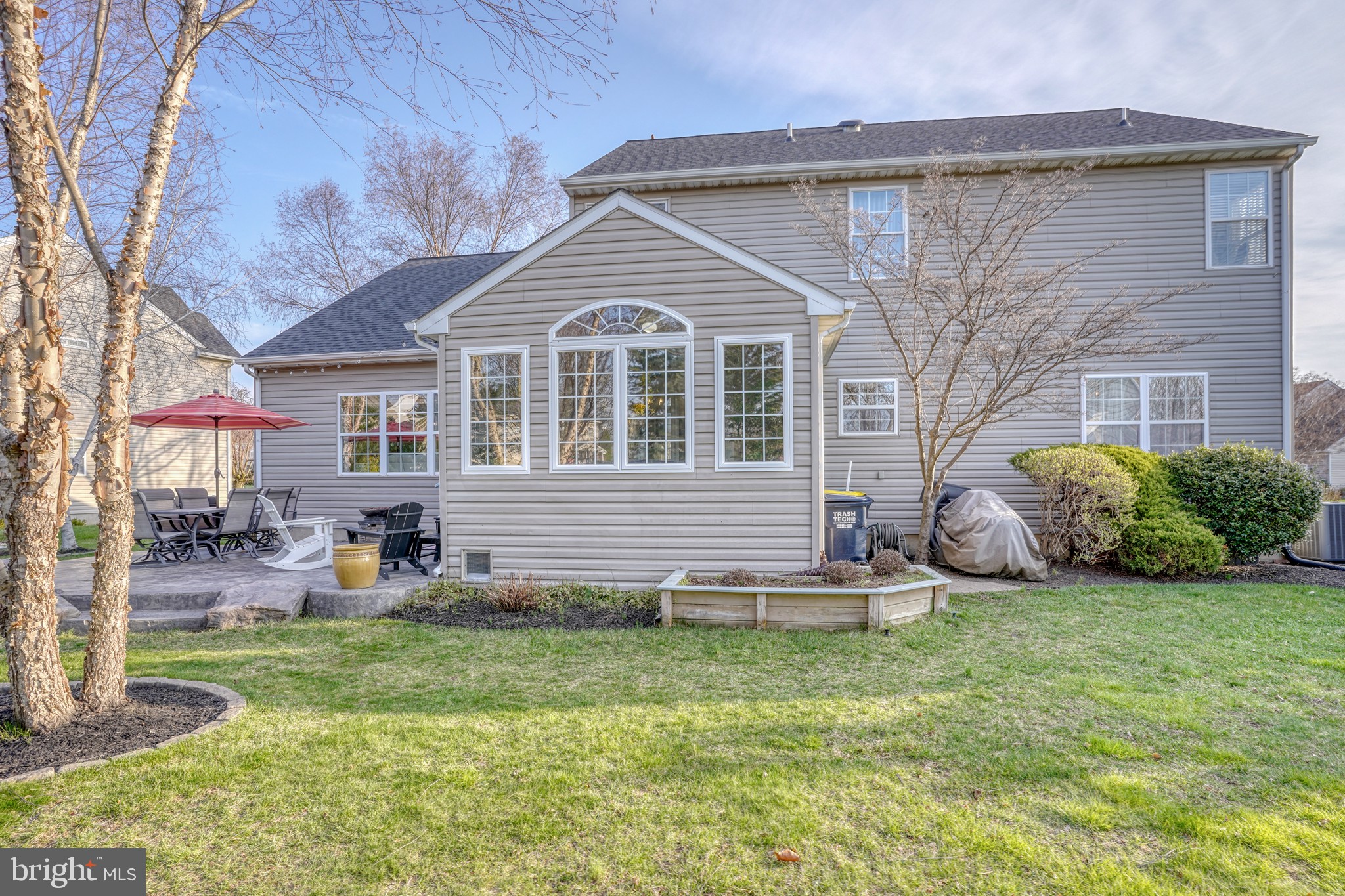 THE LEGENDS - Residential