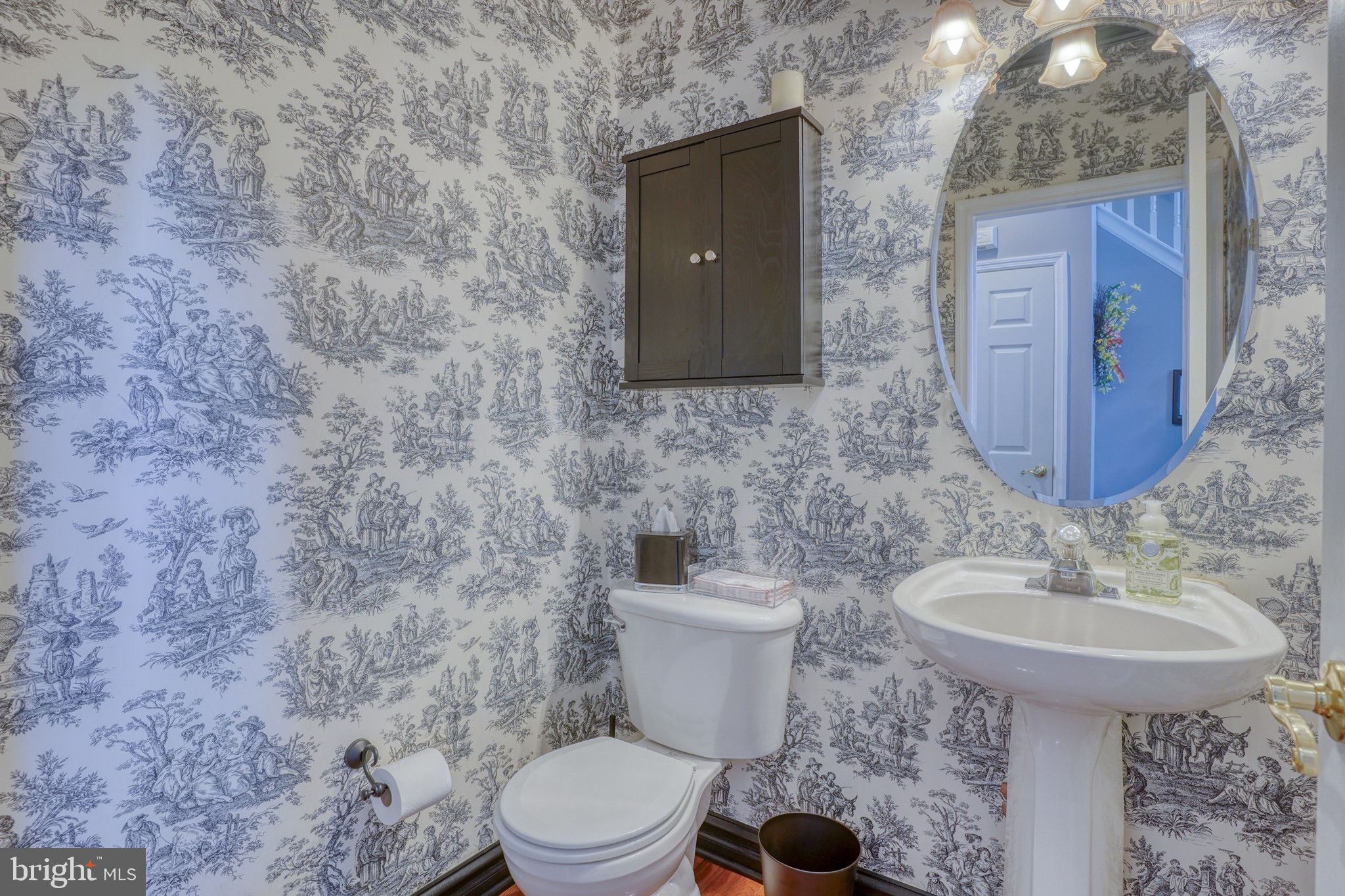 THE LEGENDS - Residential