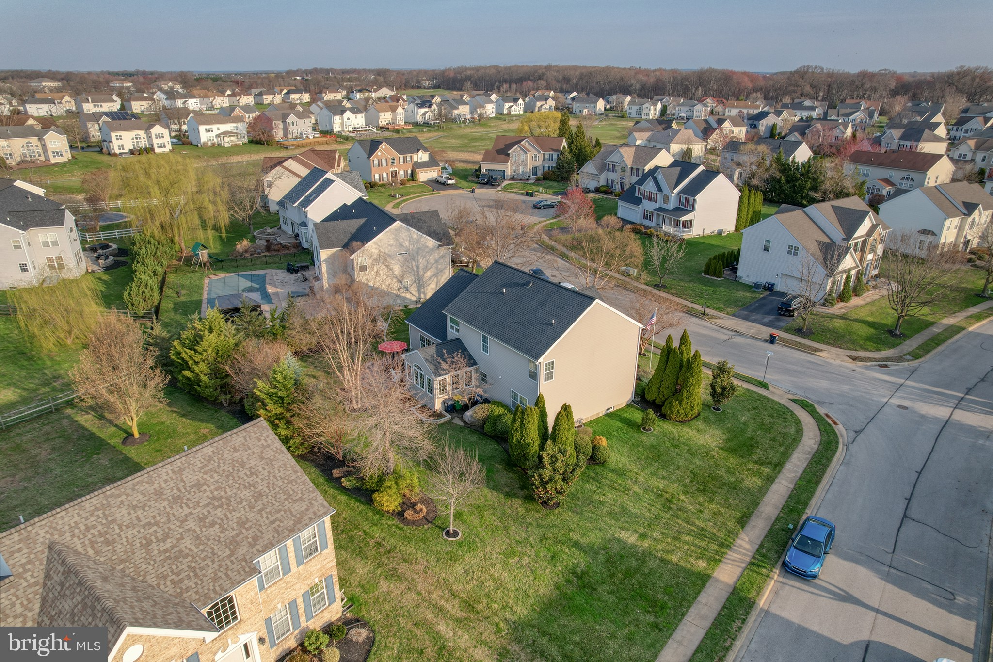 THE LEGENDS - Residential