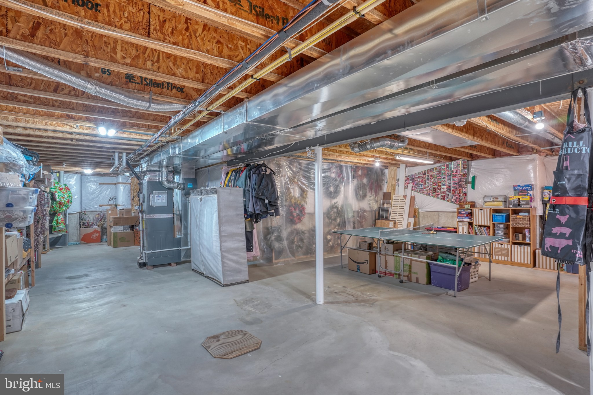 THE LEGENDS - Residential