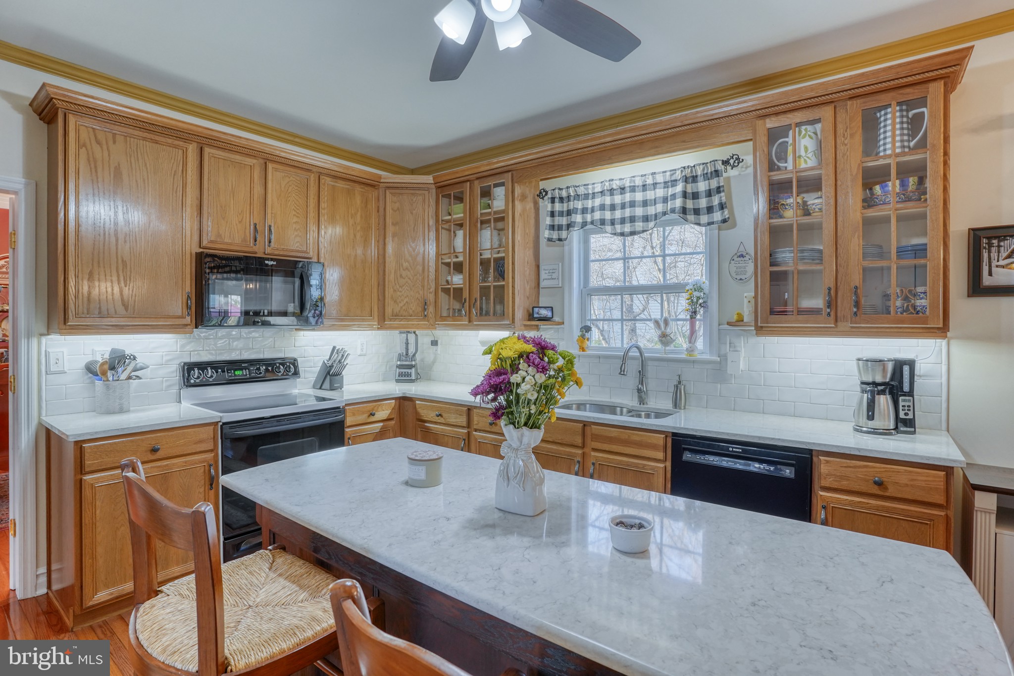 THE LEGENDS - Residential