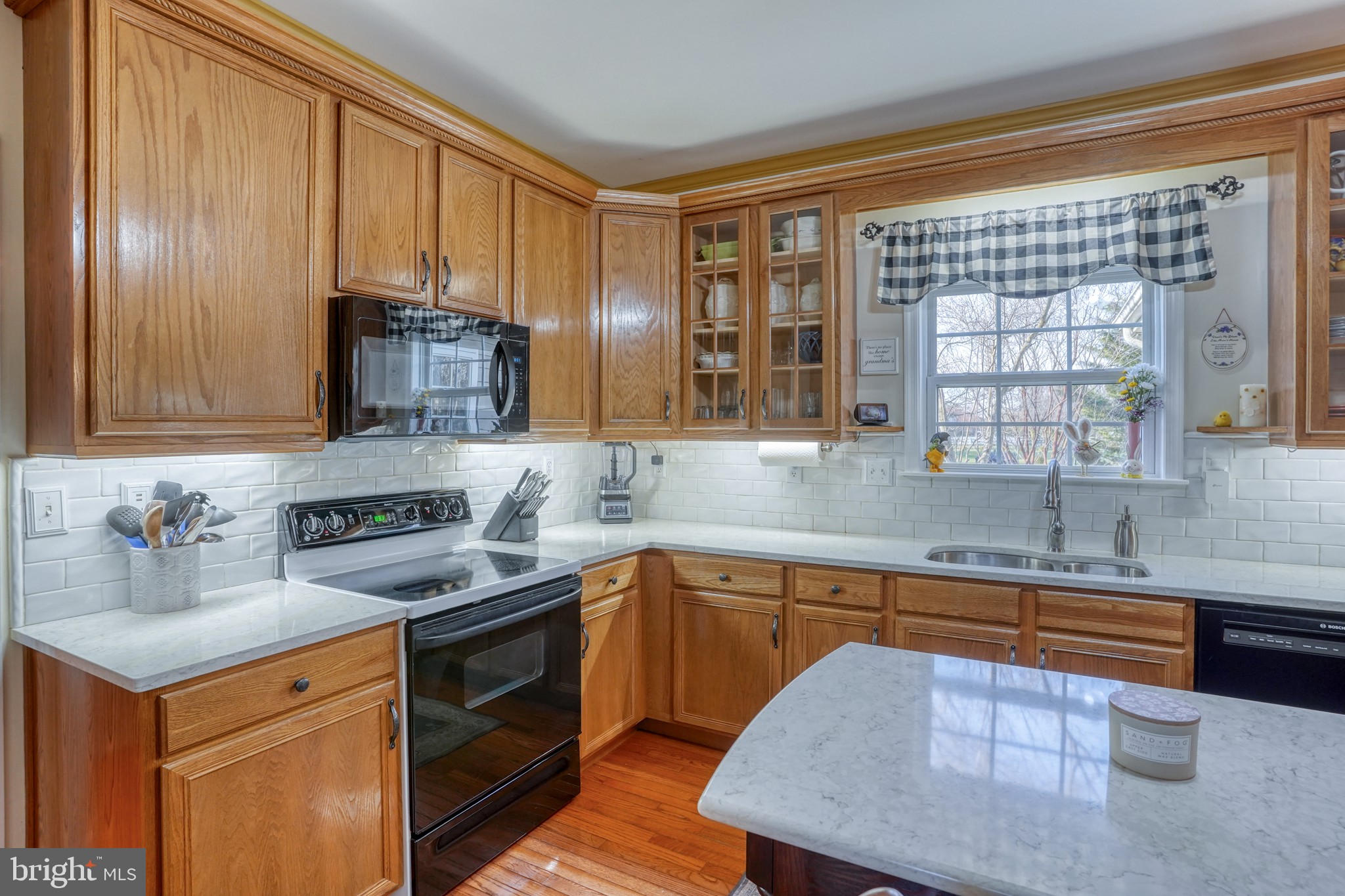 THE LEGENDS - Residential