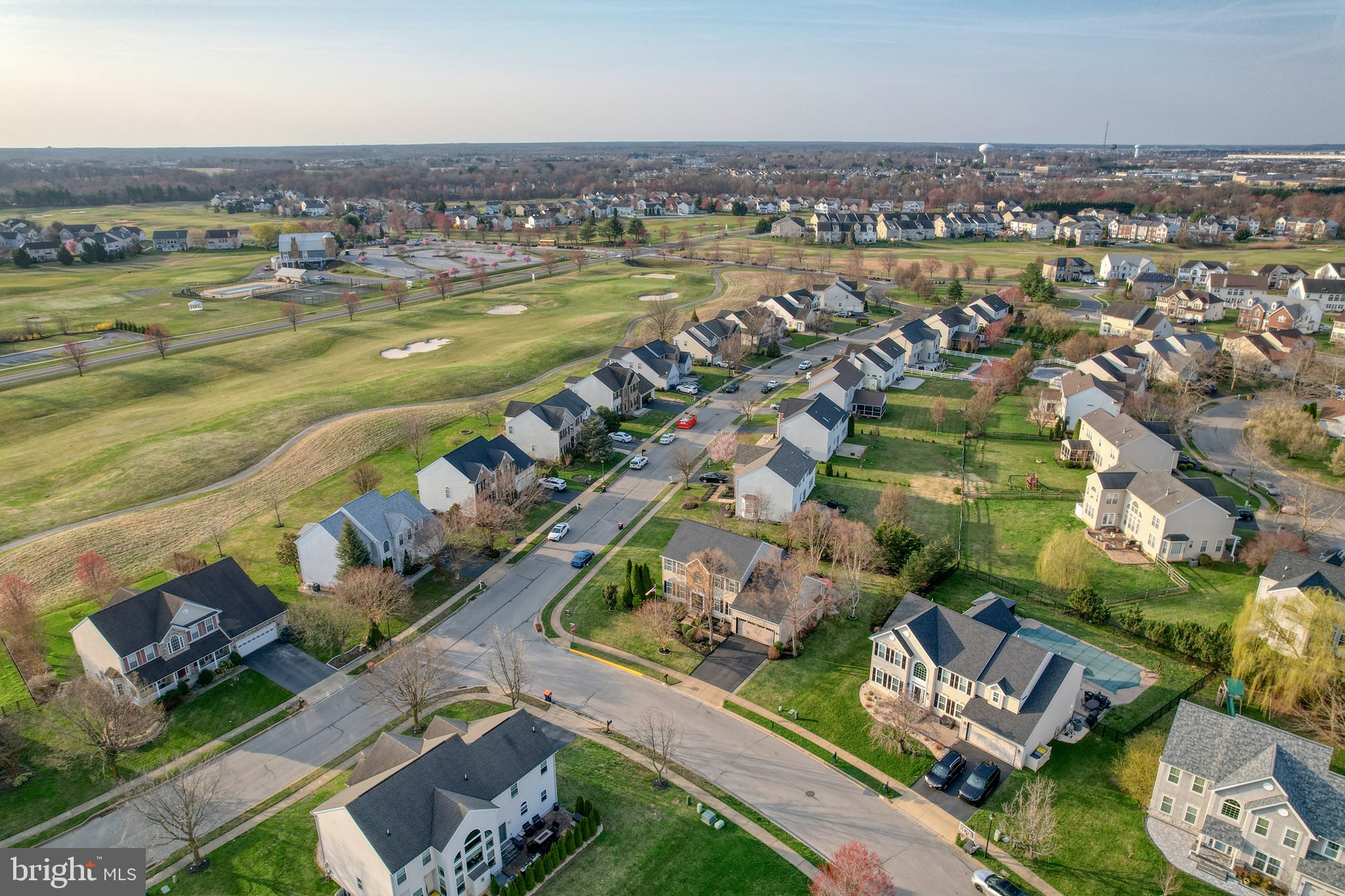 THE LEGENDS - Residential