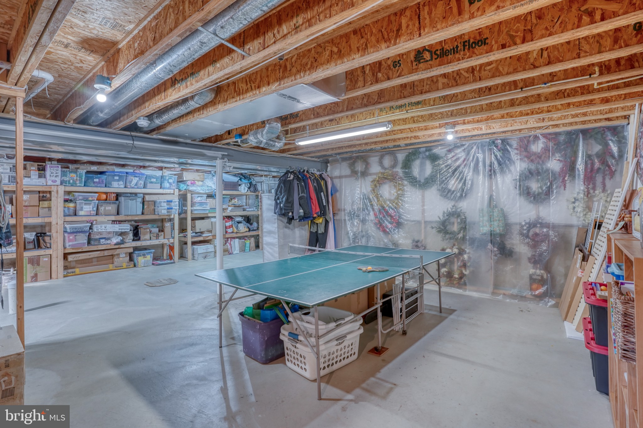 THE LEGENDS - Residential