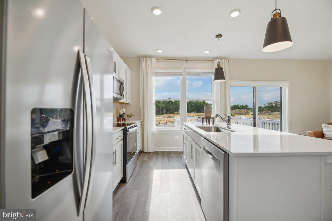 PINEGROVE - Residential