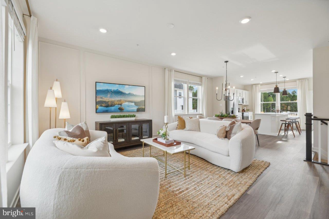 PINEGROVE - Residential