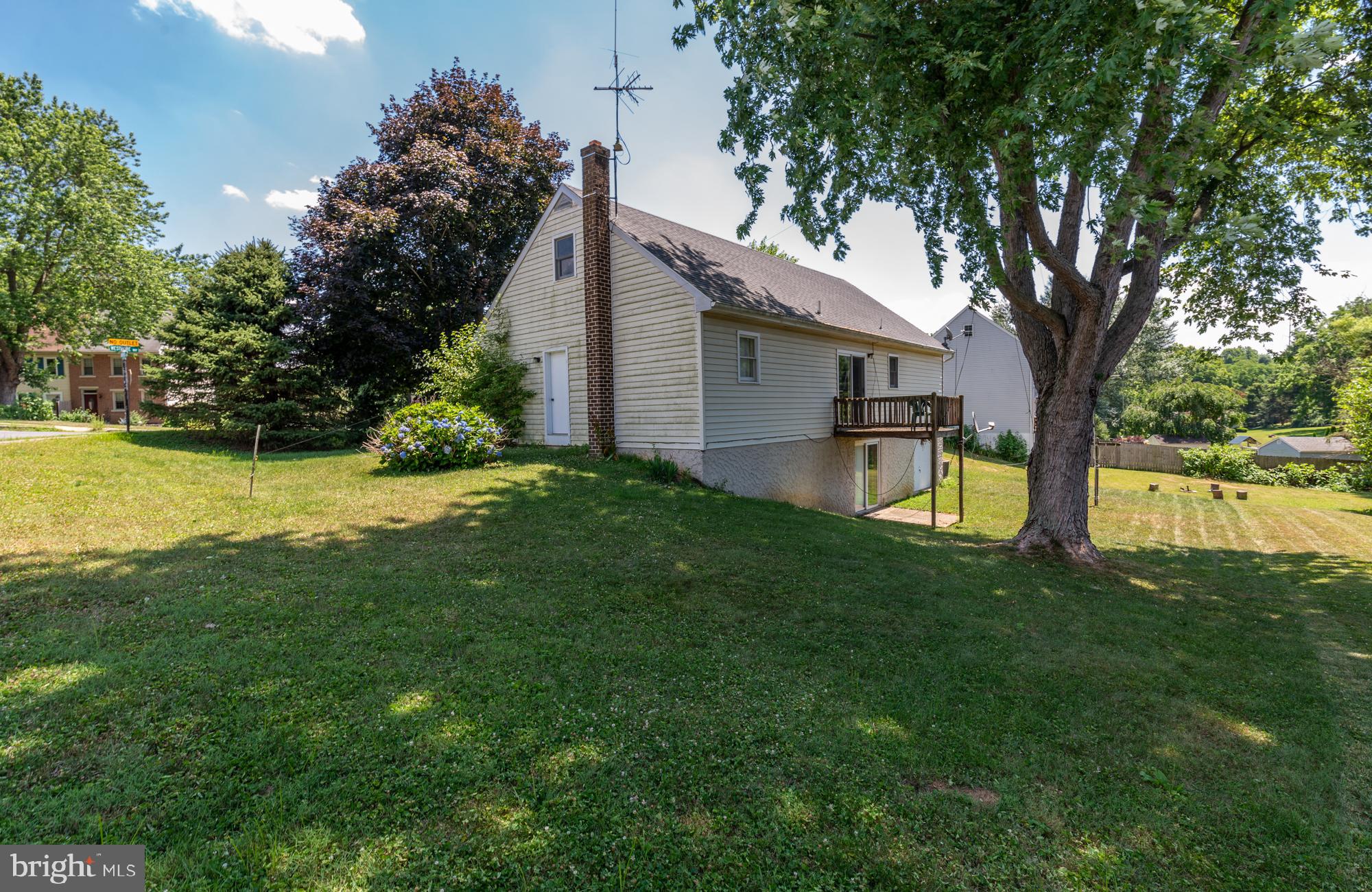 WEDGEWOOD - Residential