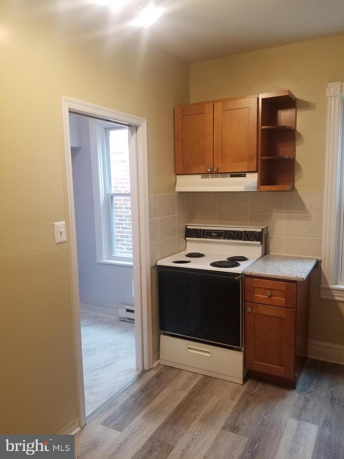 329 N BURLINGTON STREET B