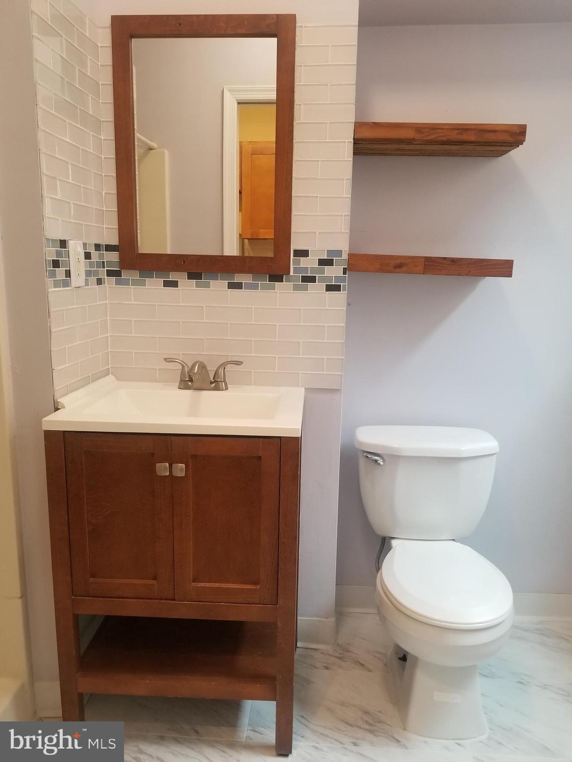 329 N BURLINGTON STREET B