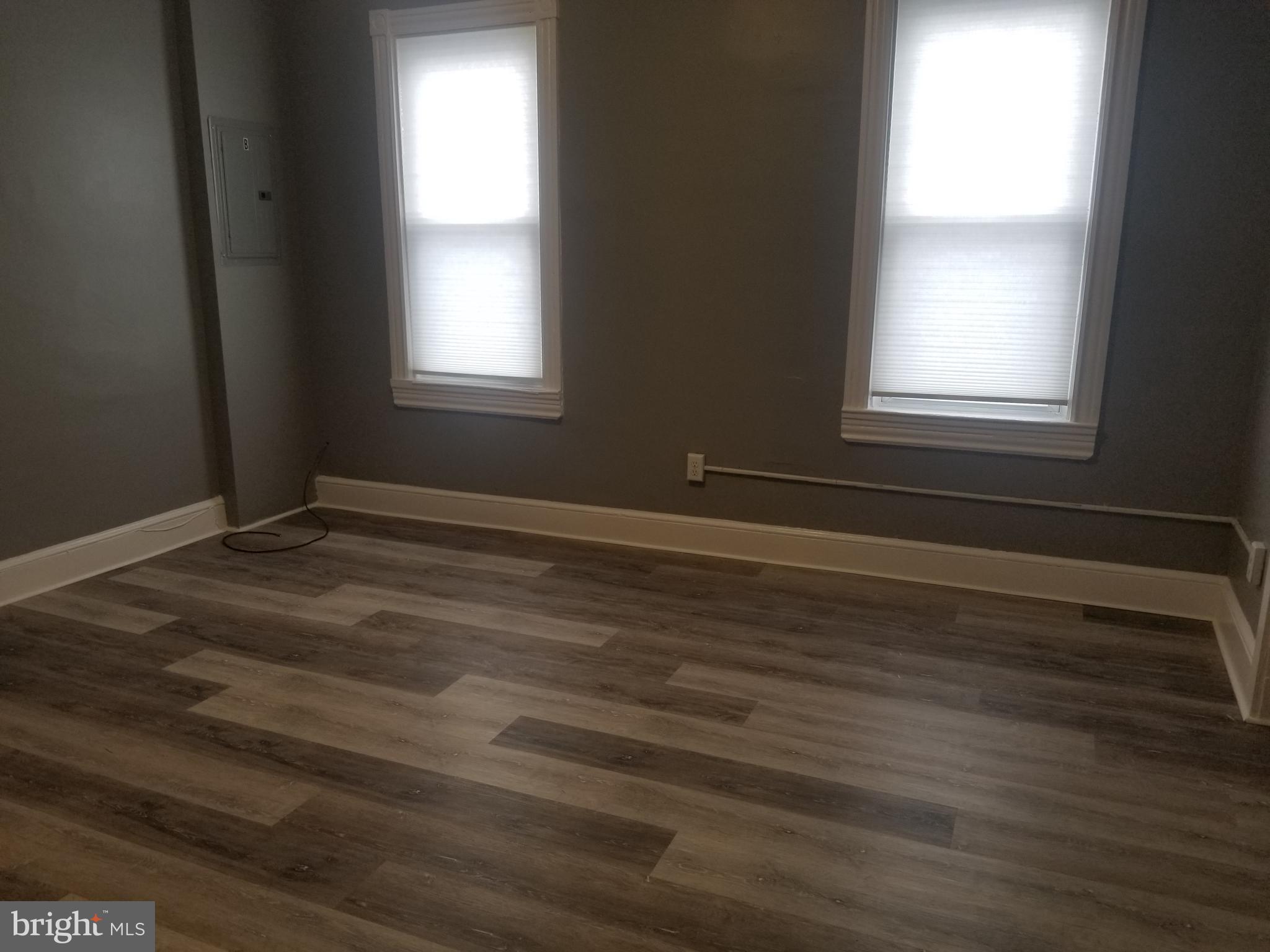 329 N BURLINGTON STREET B