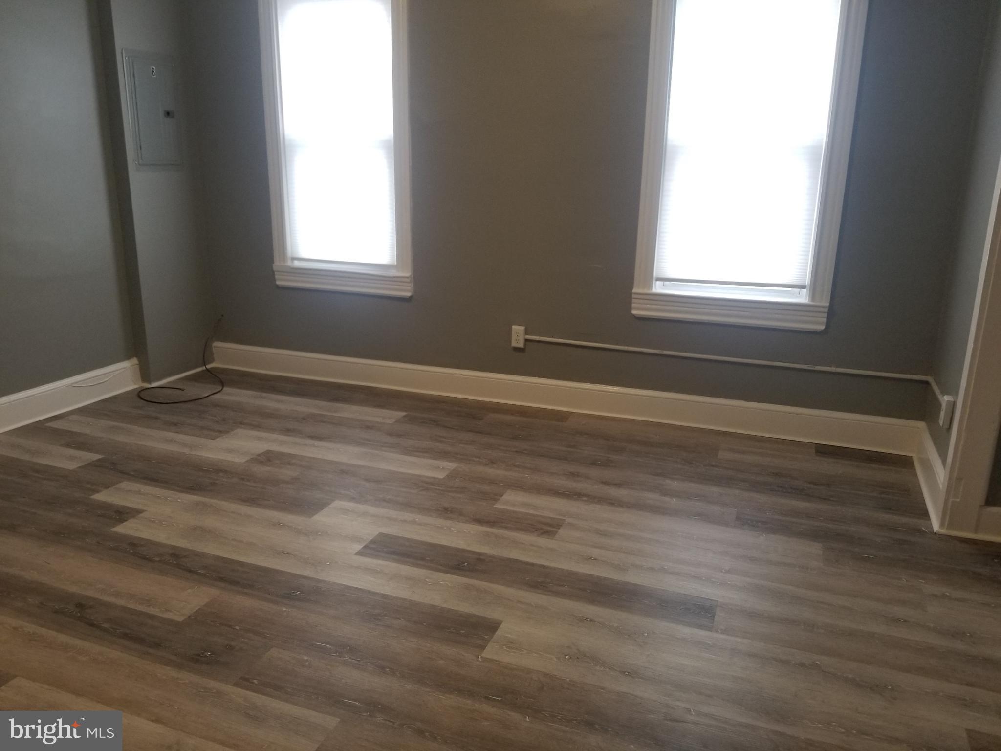 329 N BURLINGTON STREET B