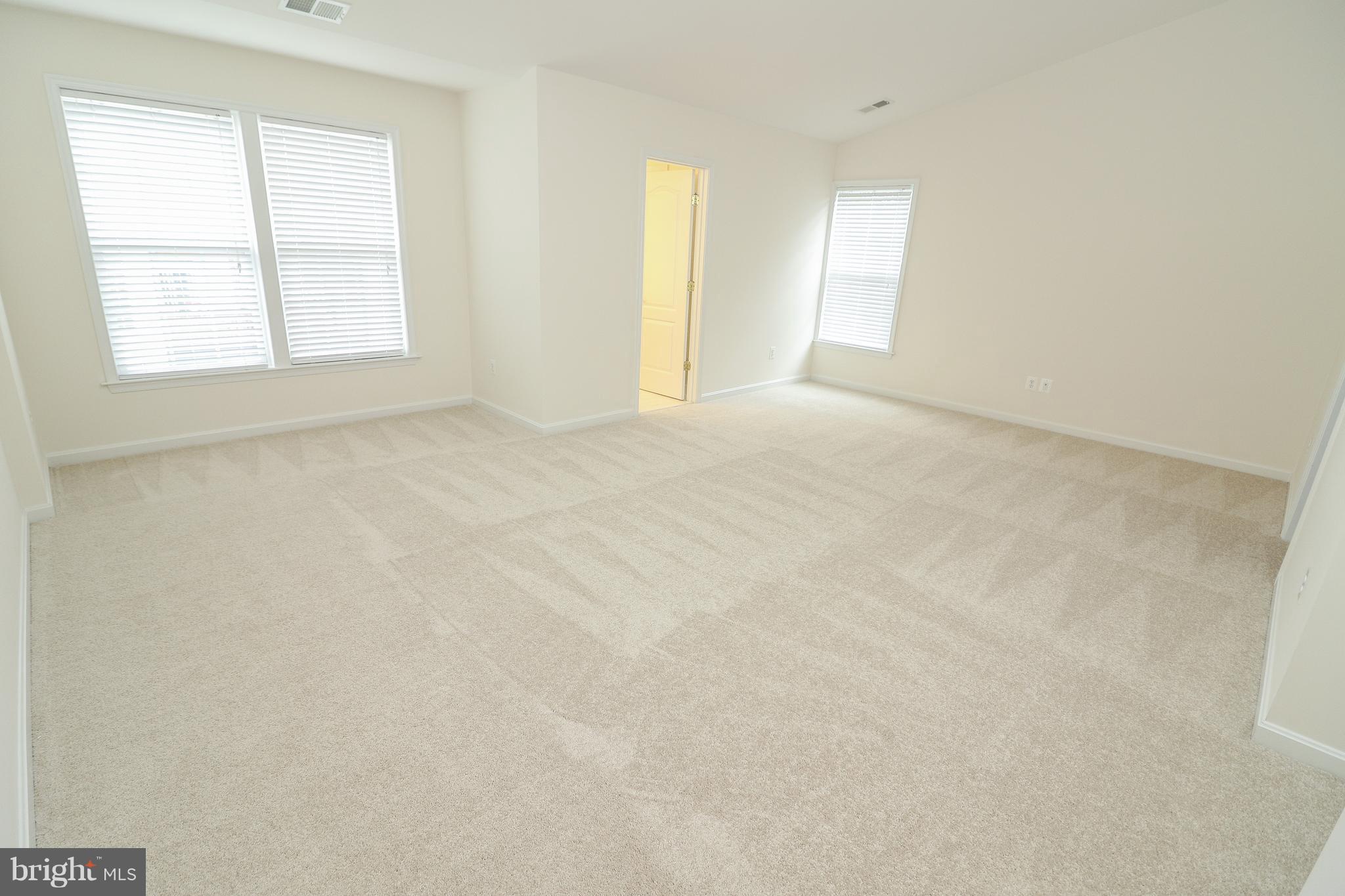 BROADLANDS SOUTH - Residential