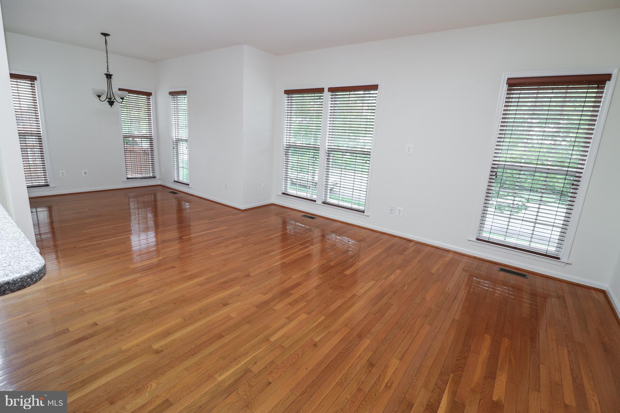 BROADLANDS SOUTH - Residential