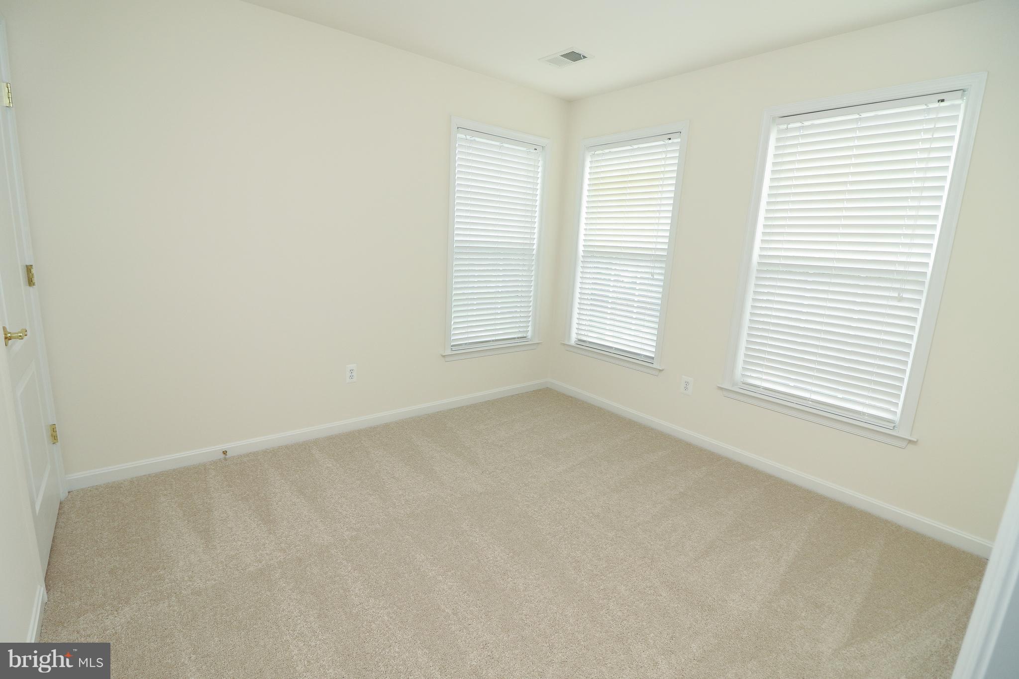 BROADLANDS SOUTH - Residential