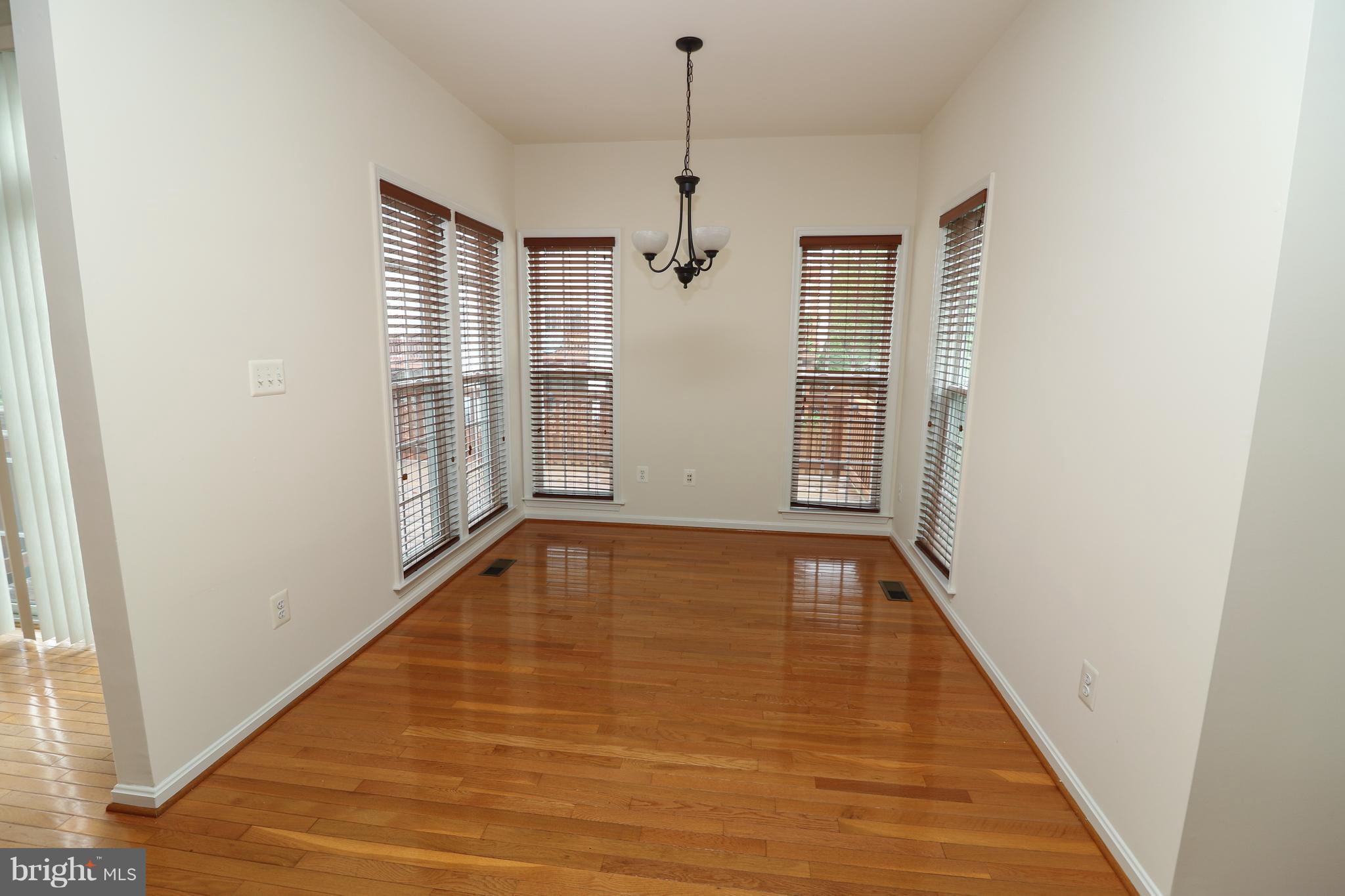 BROADLANDS SOUTH - Residential