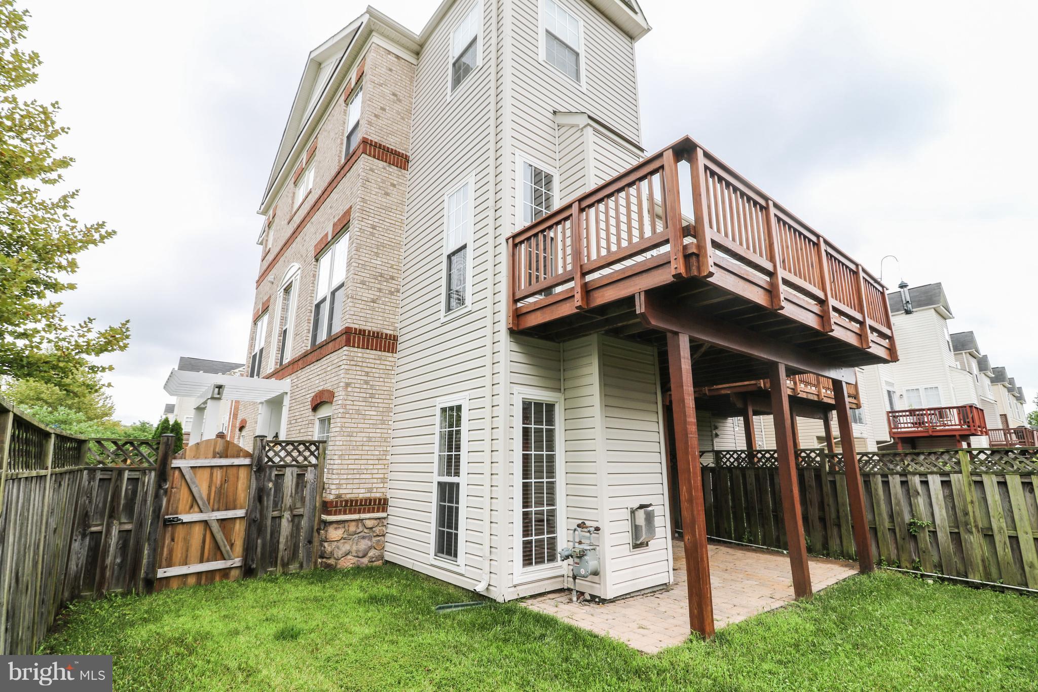 BROADLANDS SOUTH - Residential