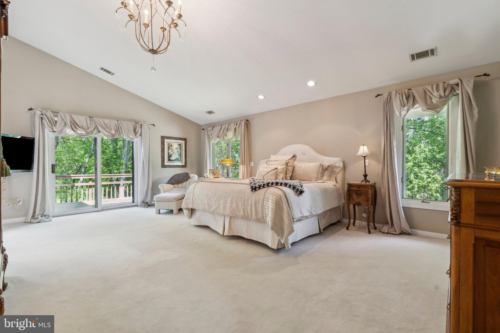 GLEN HILLS - Residential