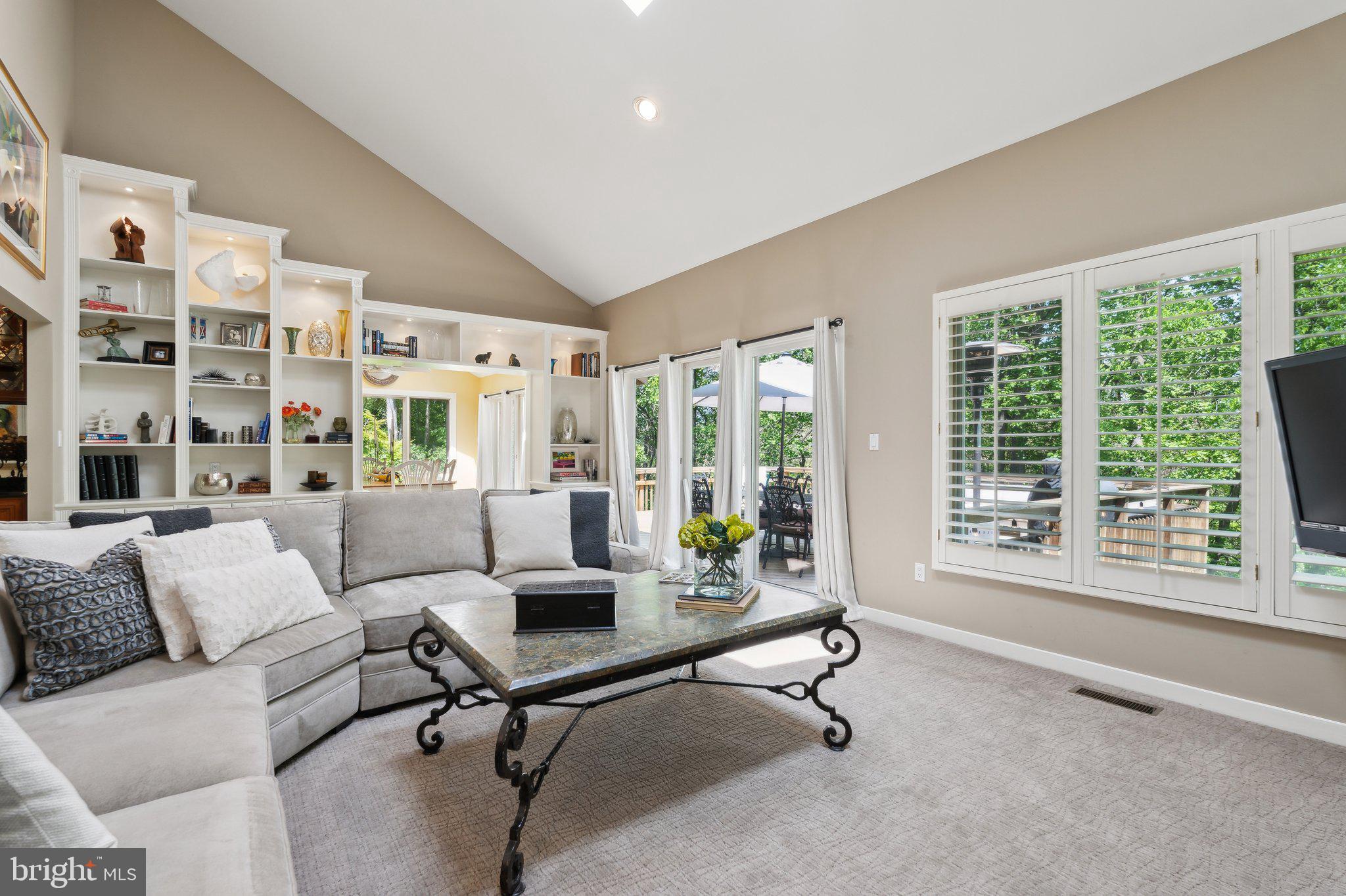 GLEN HILLS - Residential