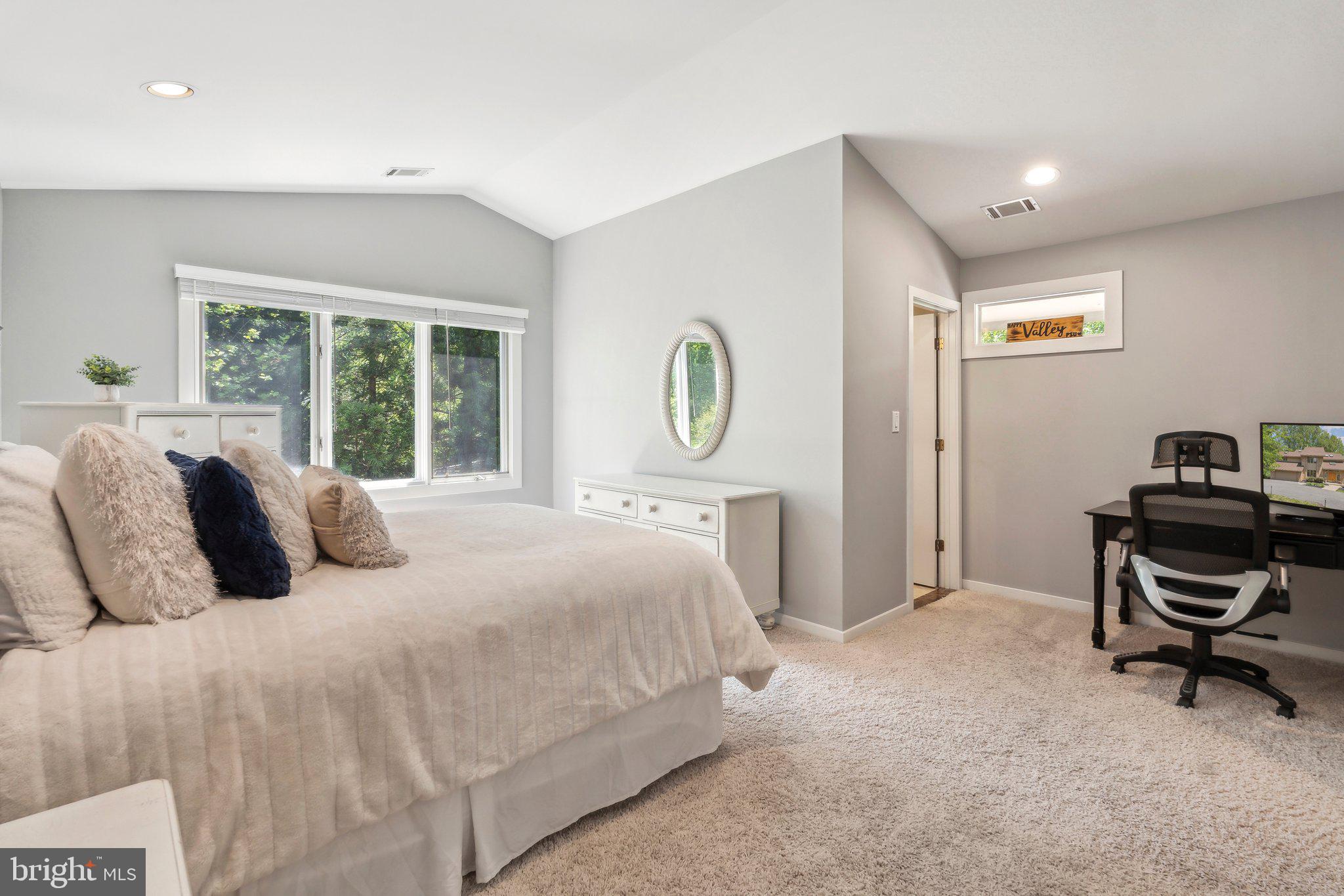 GLEN HILLS - Residential