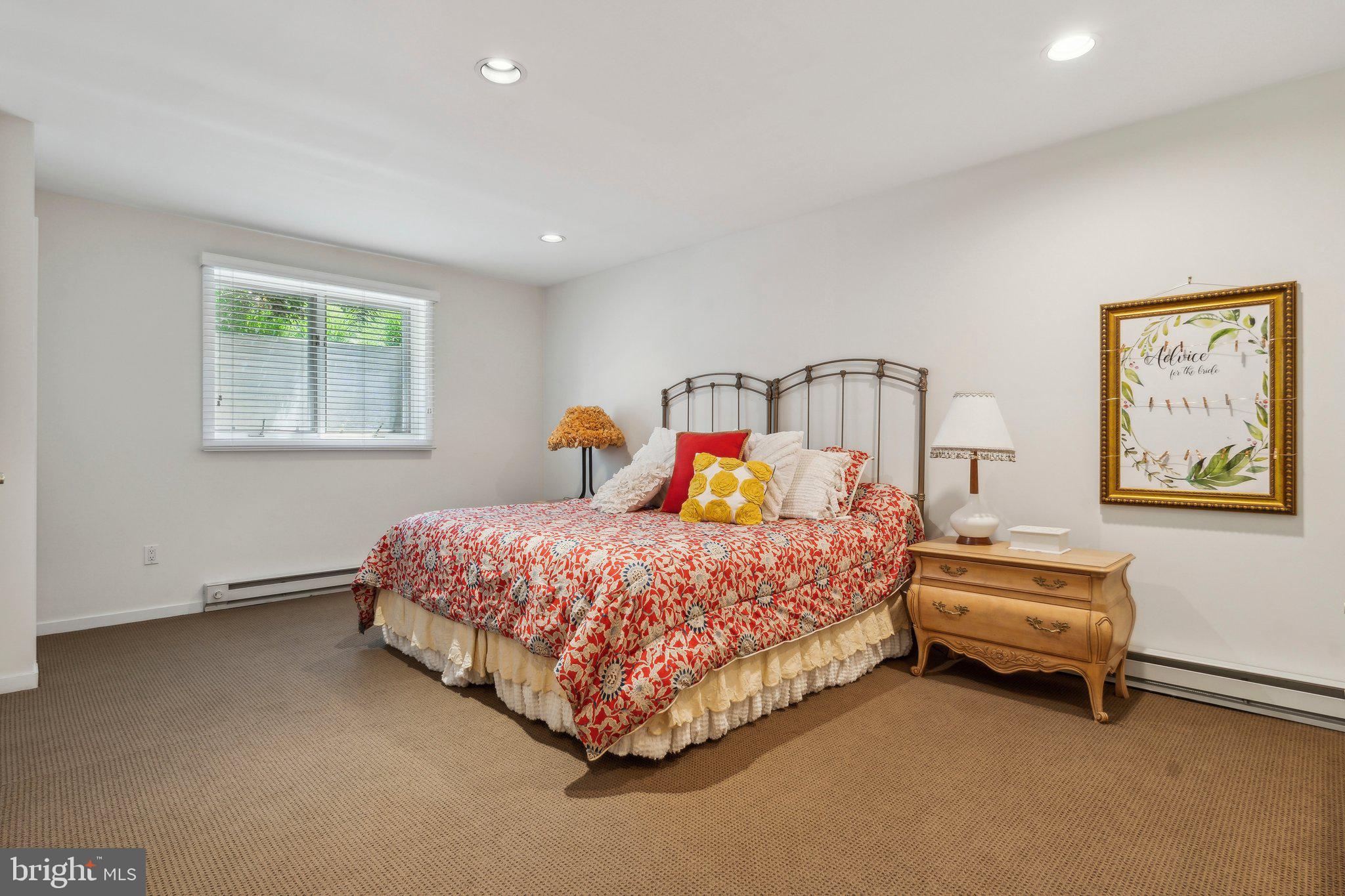 GLEN HILLS - Residential