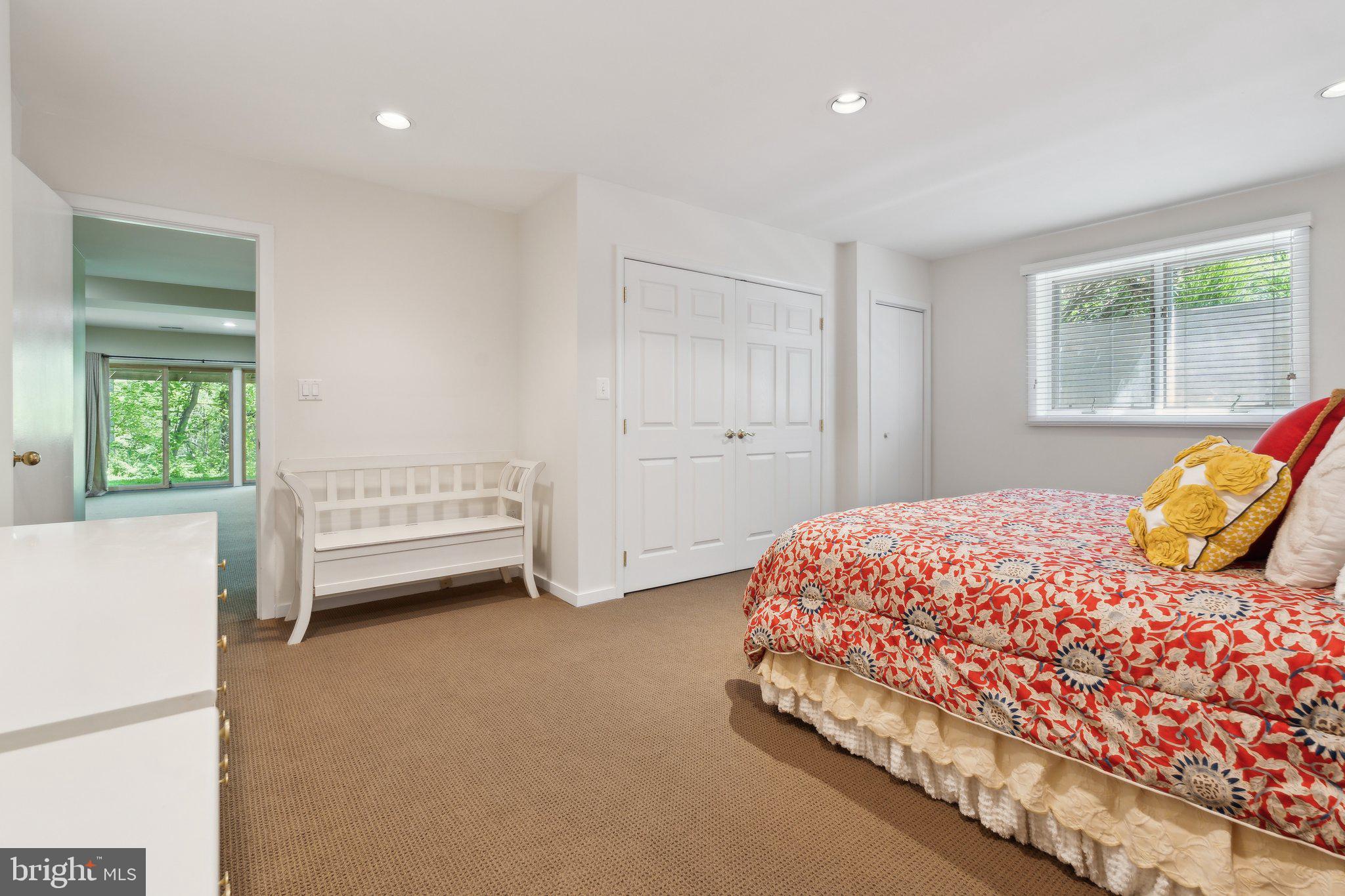 GLEN HILLS - Residential