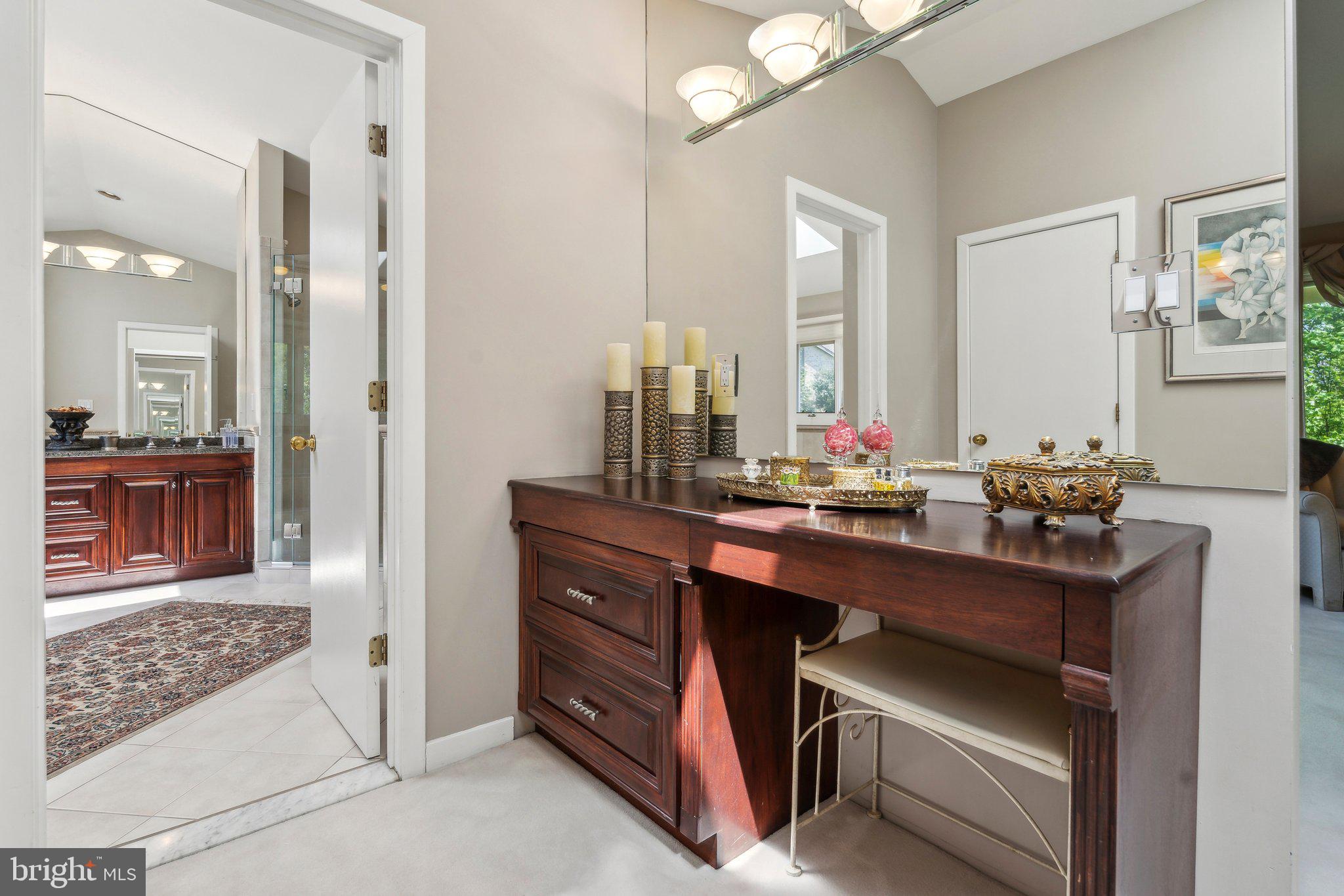 GLEN HILLS - Residential