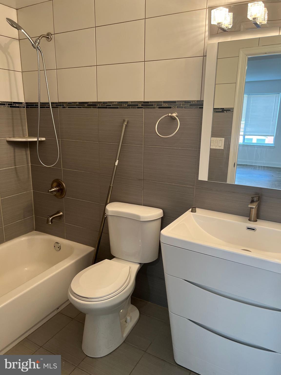 BREWERYTOWN - Residential Lease