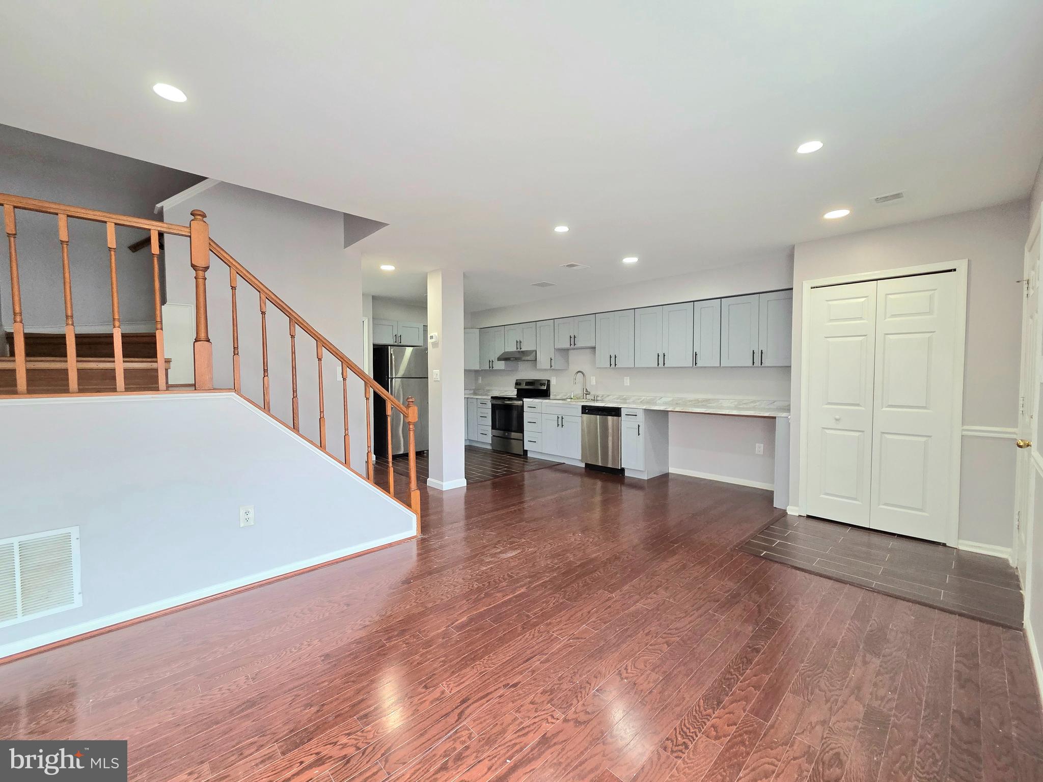 NEWGATE - Residential Lease