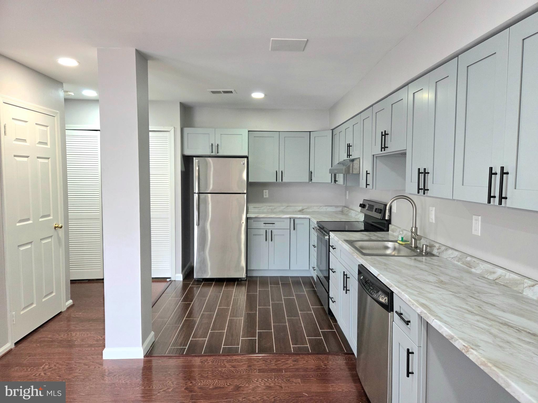 NEWGATE - Residential Lease